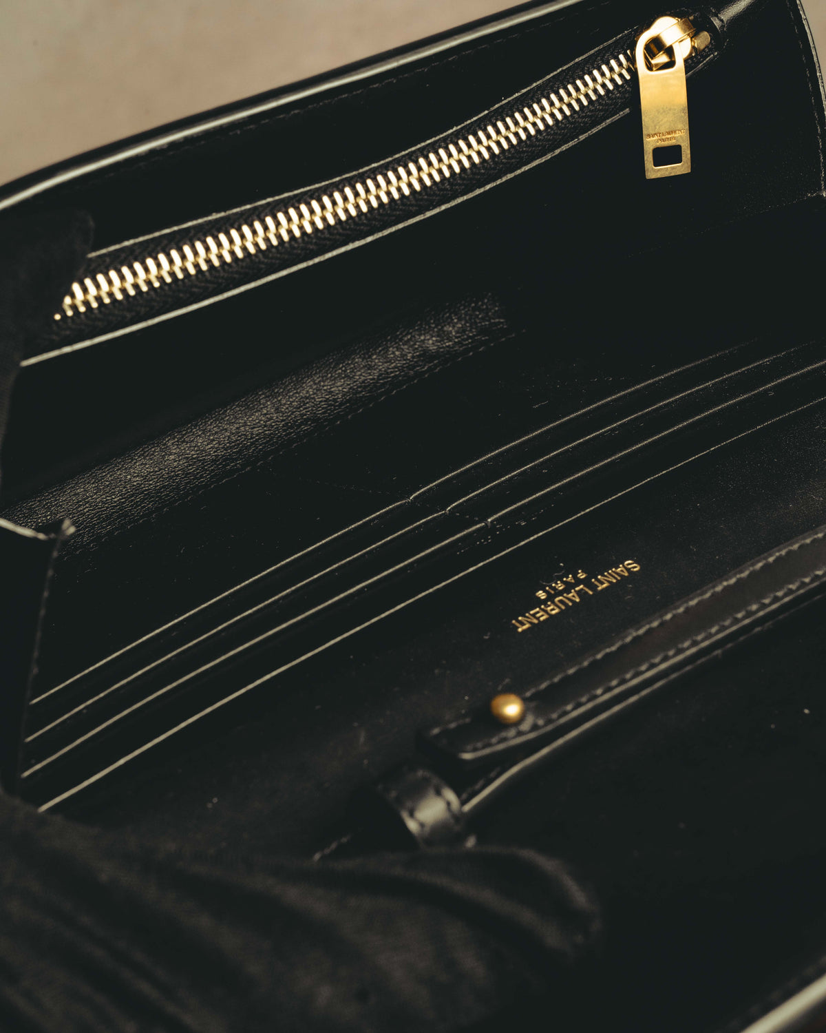 -SPECIAL- “Saint Laurent” 20’s Le Maillon smooth leather chain wallet