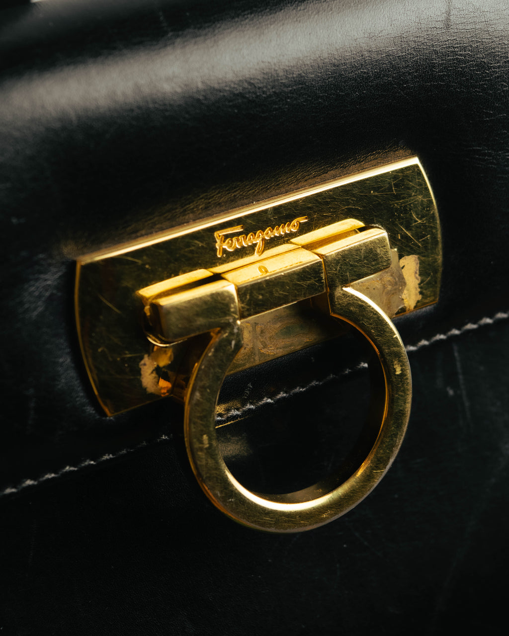 “Salvatore Ferragamo” 90’s-00’s Gancini leather top handle shoulder bag