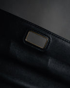 –SPECIAL– "MIU MIU"
00’s Braided-handle grained leather handbag