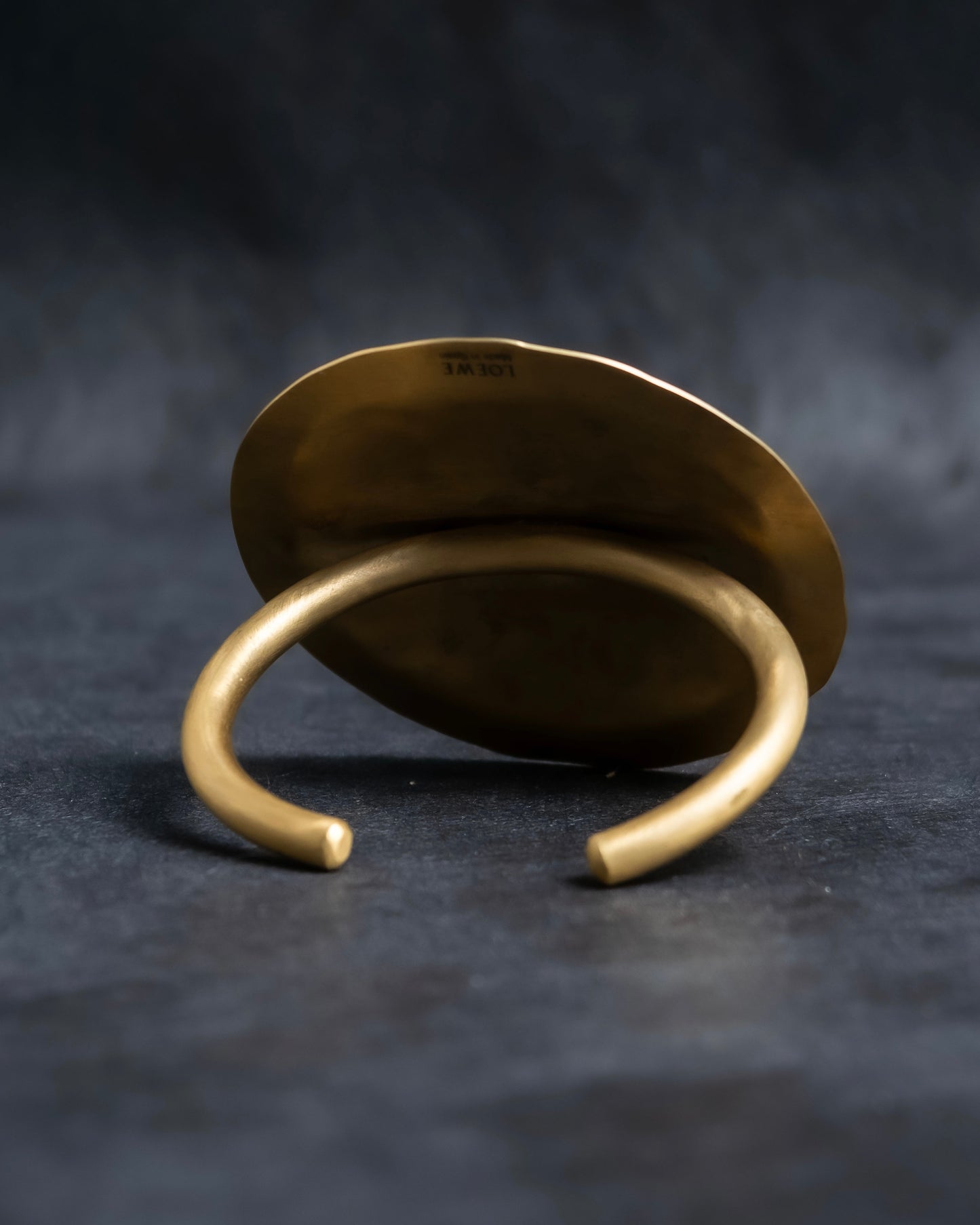 "LOEWE" Antique style golden ring