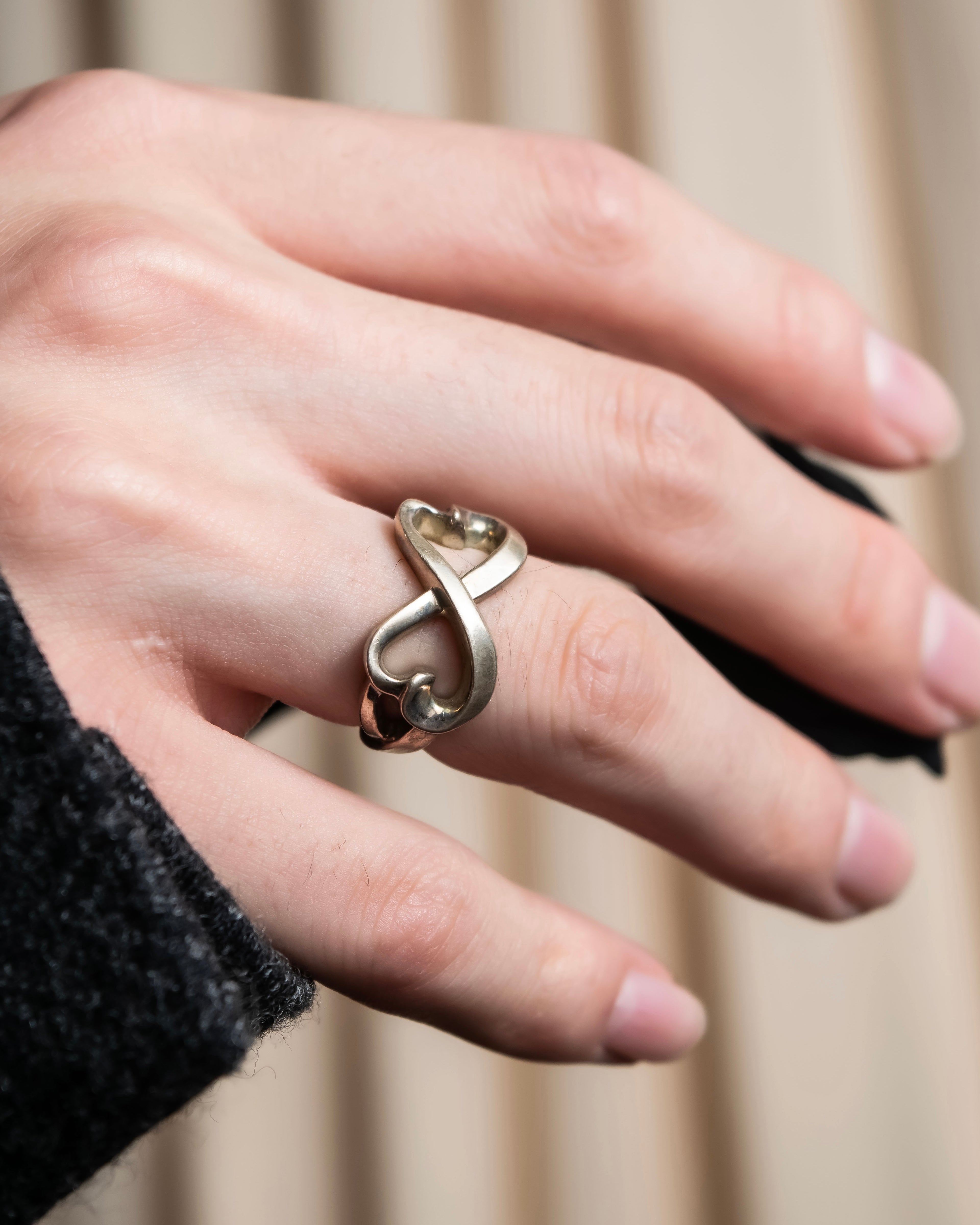 "Tiffany&Co" Double loving heart design silver ring