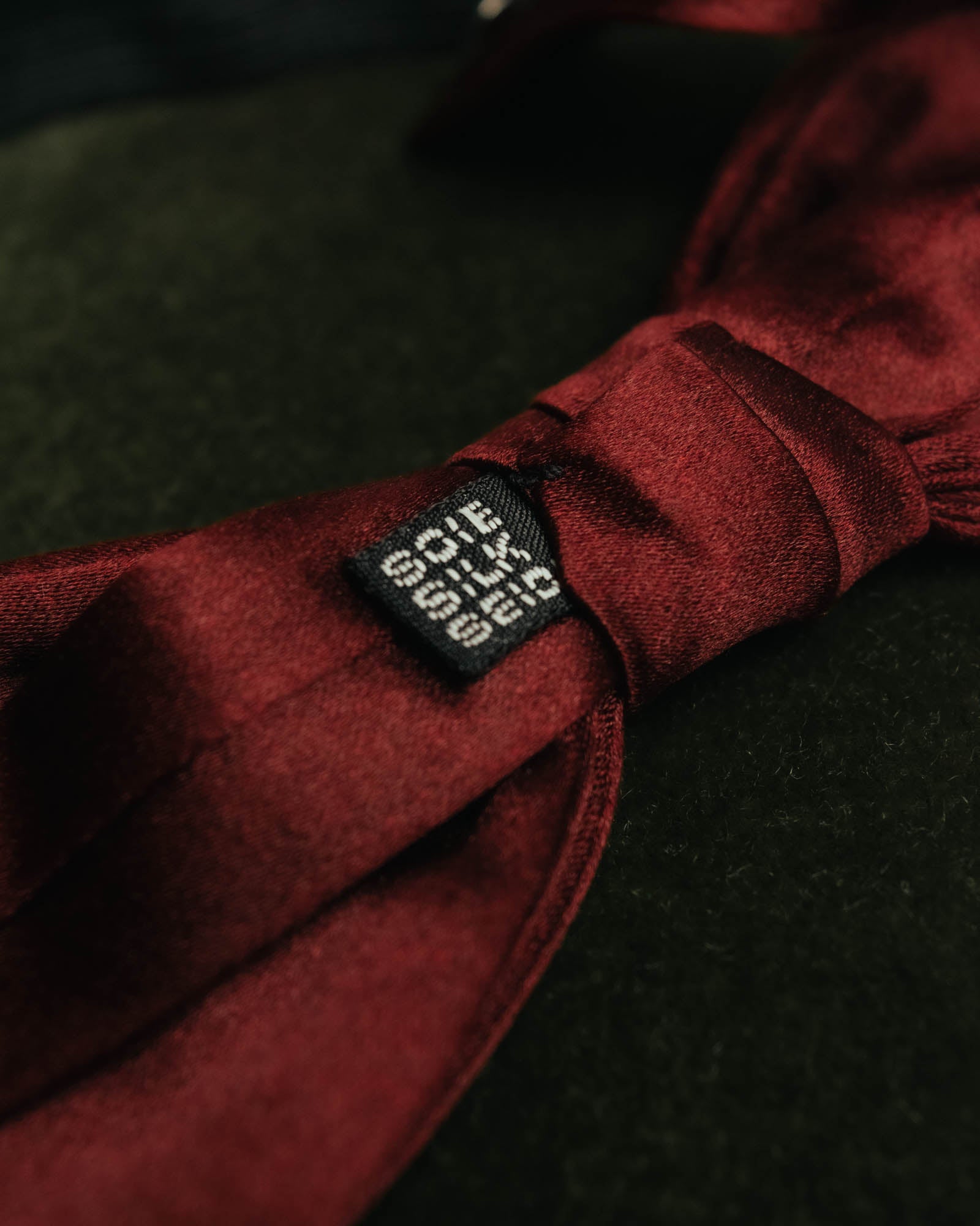 “Christian Dior” Late 80’s-90’s monsieur burgundy satin bow tie