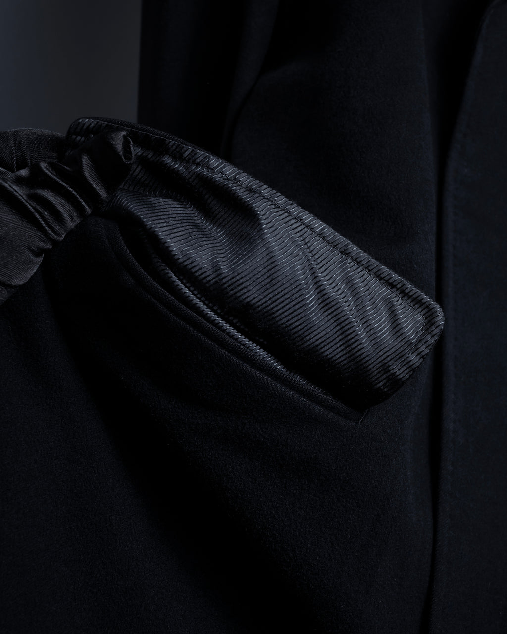 "Ermenegildo Zegna" Drapey finish 100% cashmere cloth chester coat