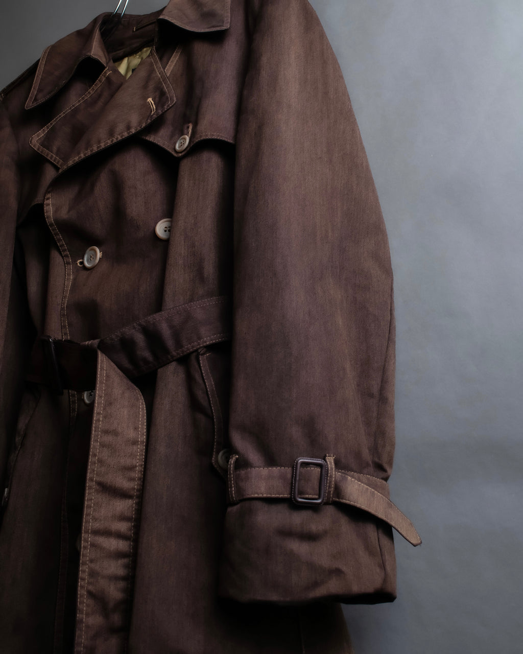 "CHRISTIAN DIOR MONSIEUR"
 Dark brown oversized trench coat