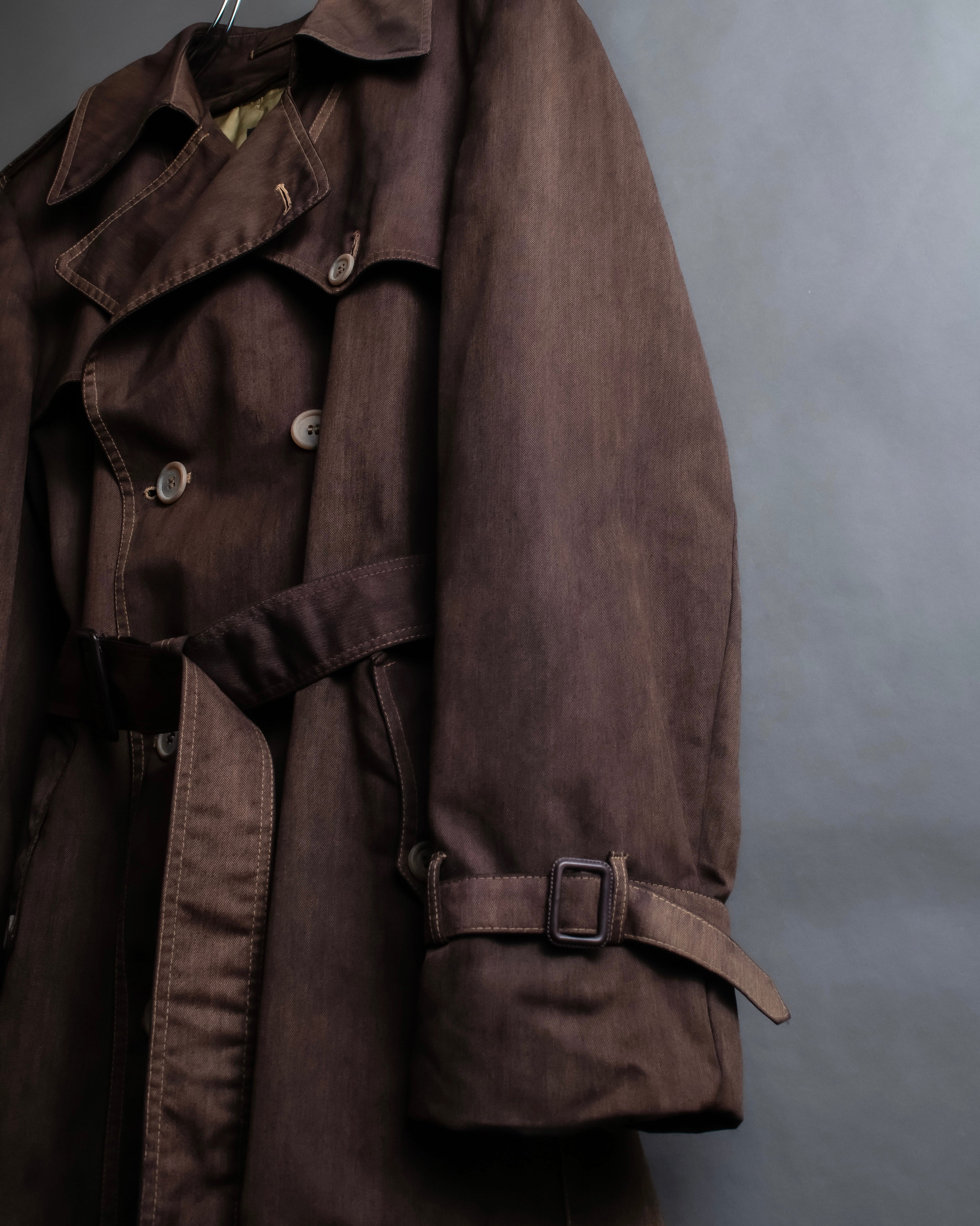 "CHRISTIAN DIOR MONSIEUR"
 Dark brown oversized trench coat