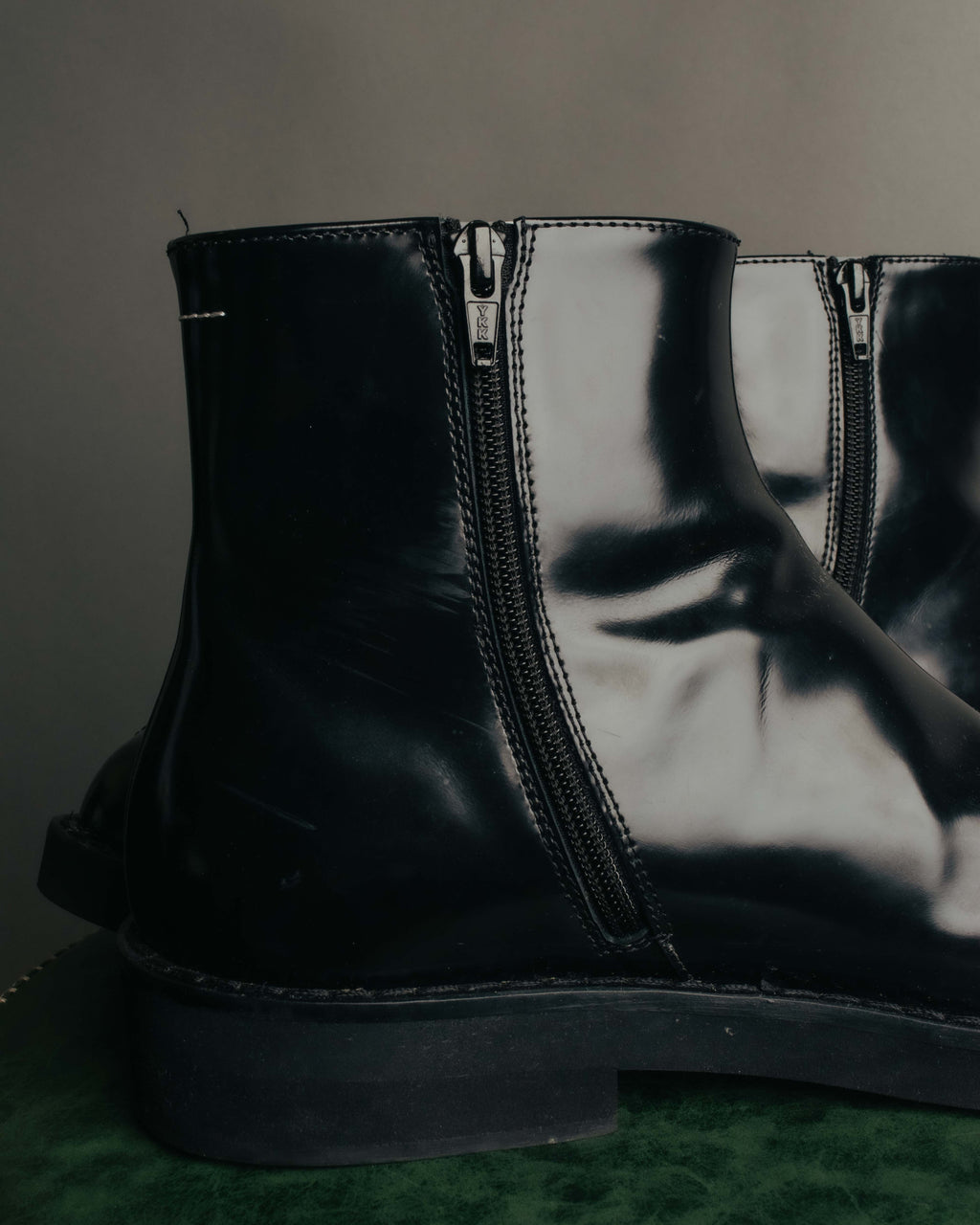 "MM6 Maison Margiela" 2010's Glossy leather side zip ankle boots
