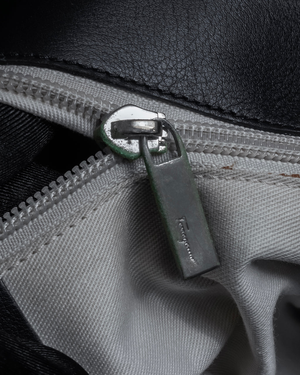 "Salvatore Ferragamo" Gancini motif design leather bowling bag