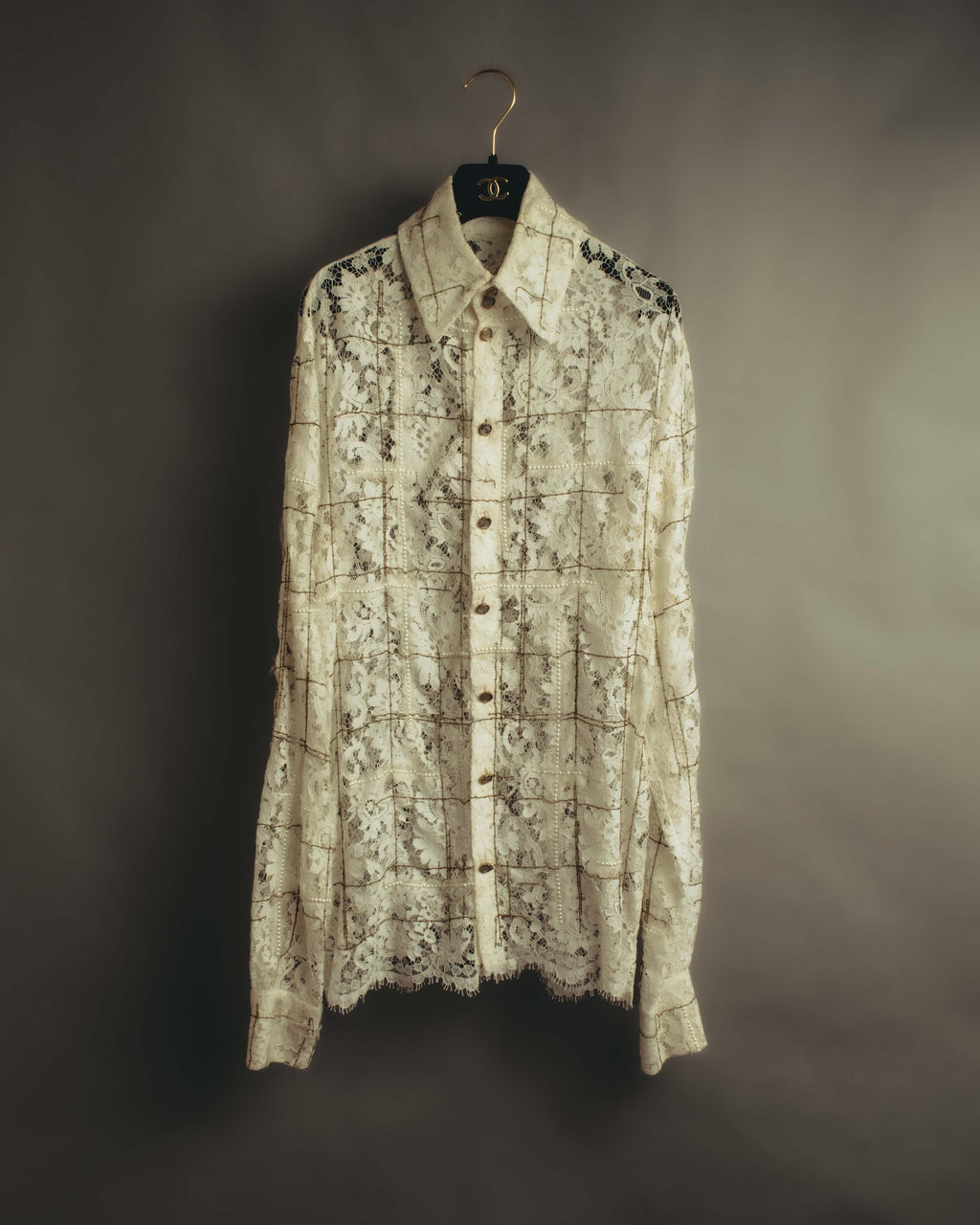-SPECIAL- "CHANEL" 10's-20's Embellished floral lace and pearl check oversized shirt