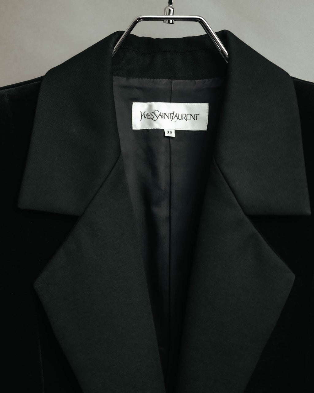 –SPECIAL– “Yves Saint Laurent” 90’s-00’s Velvet tuxedo tailored jacket