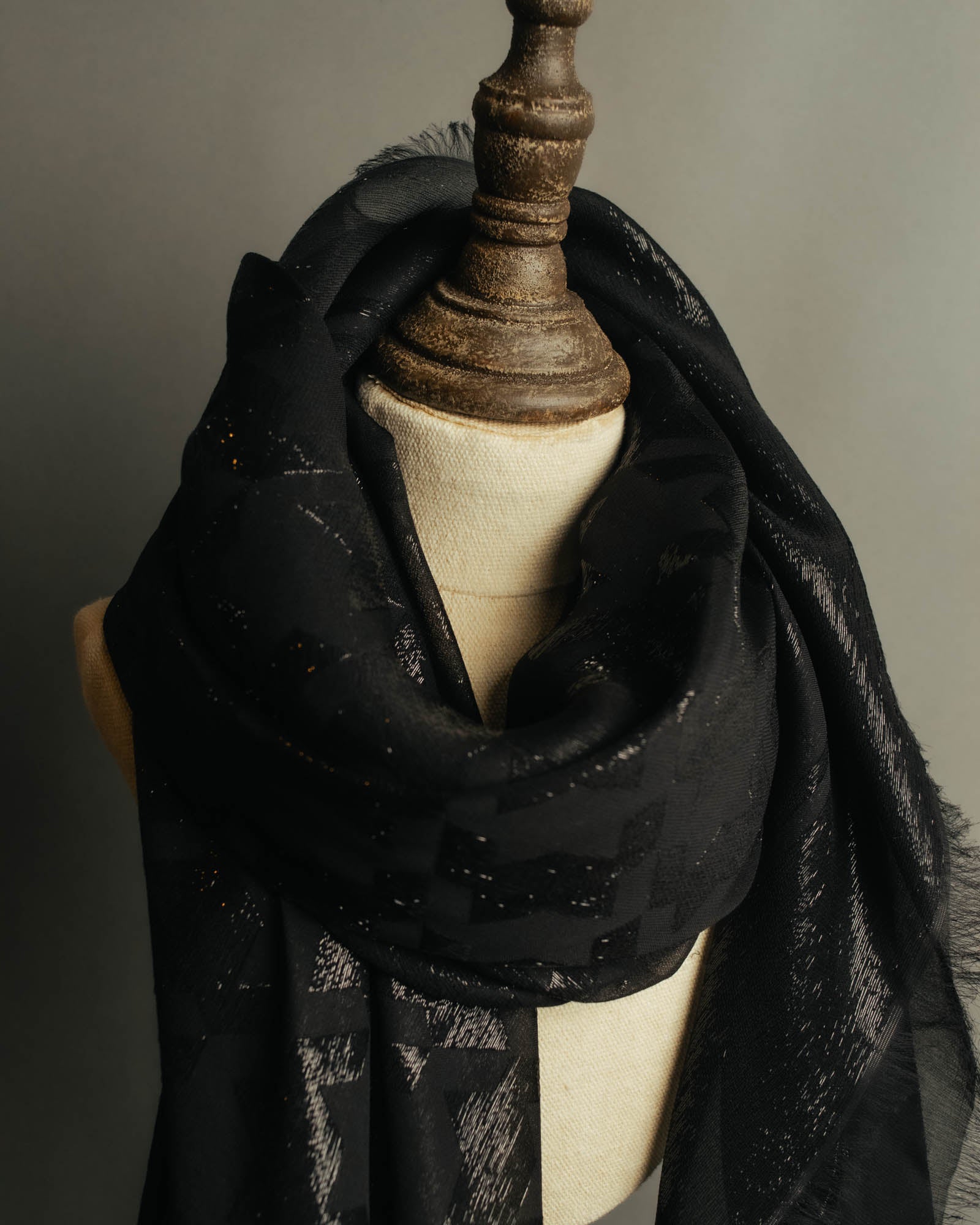 -SPECIAL- “GUCCI” 2013’s-2016’s Metallic jacquard silk stole