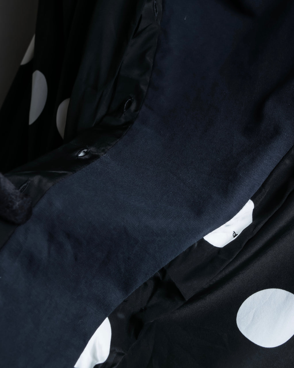 "BALENCIAGA" Polka dot flying squirrel silhouette bow tie dress