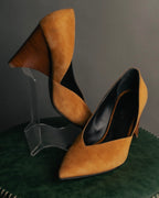 "Hermès" 90's-00's Sculptural suede pointed-toe pumps