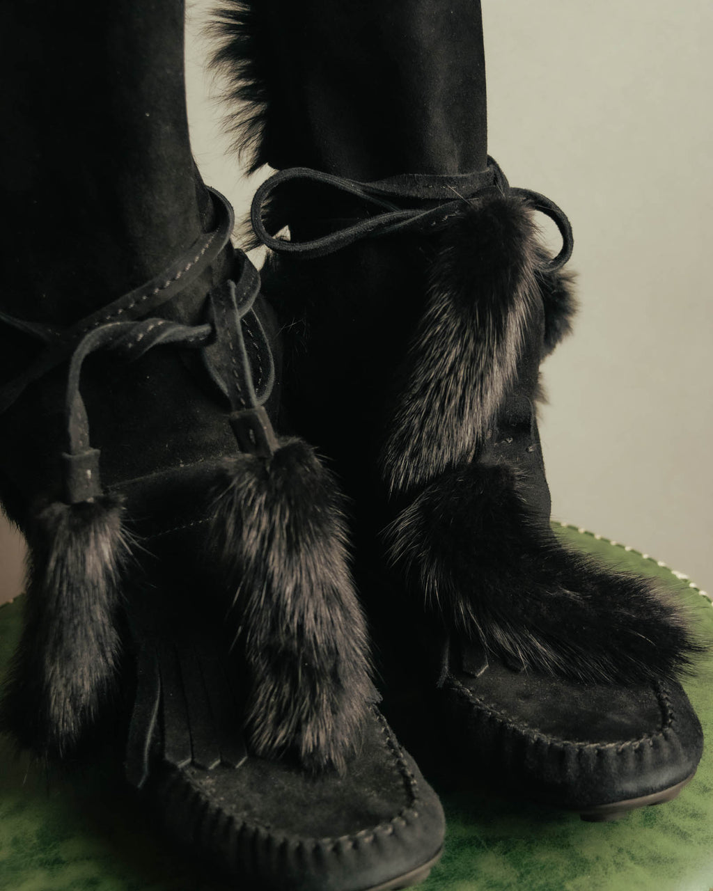 “YVES SAINT LAURENT“ Fur trimmed suede winter boots