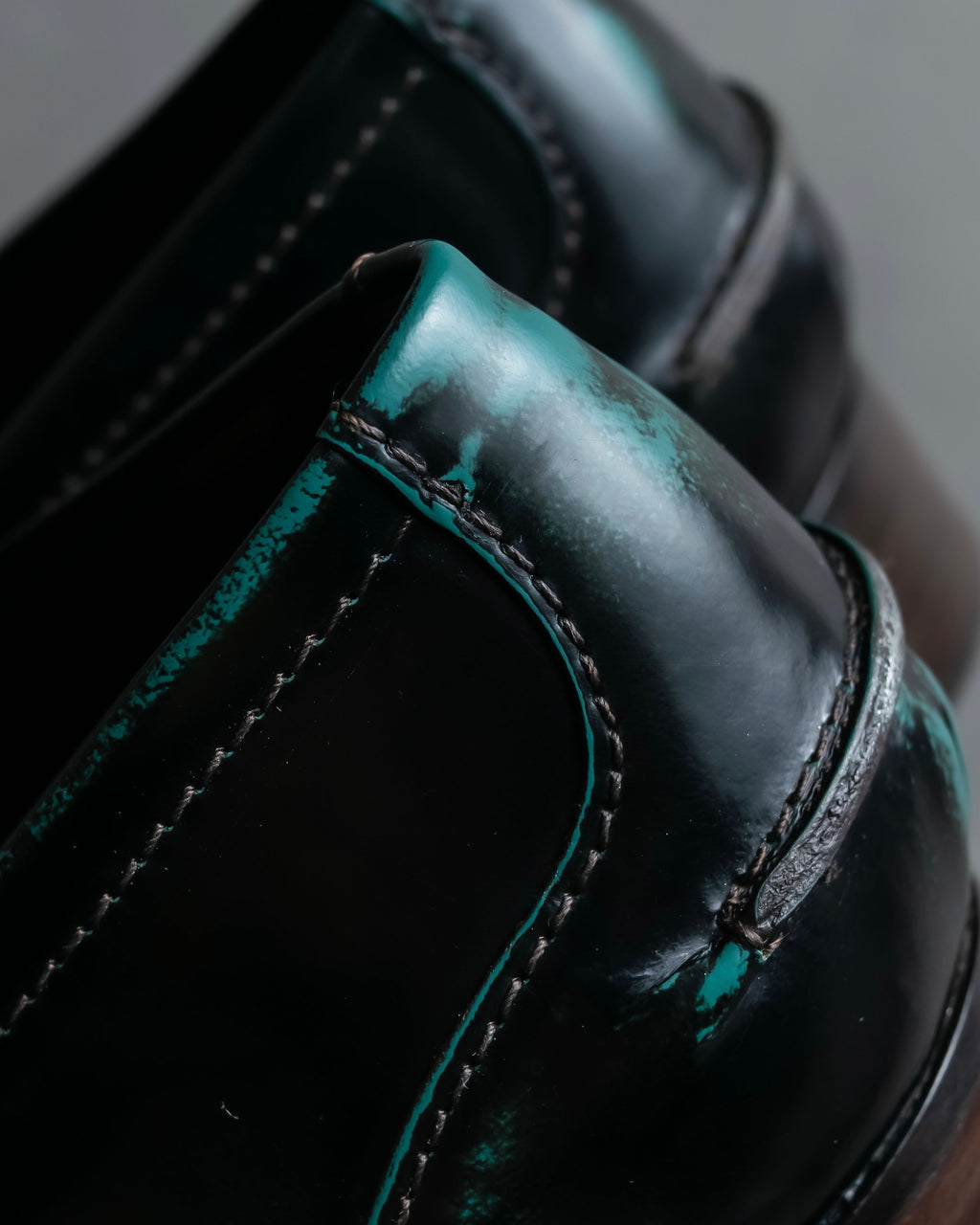 "BOTTEGA VENETA" Gradient emerald color leather loafers