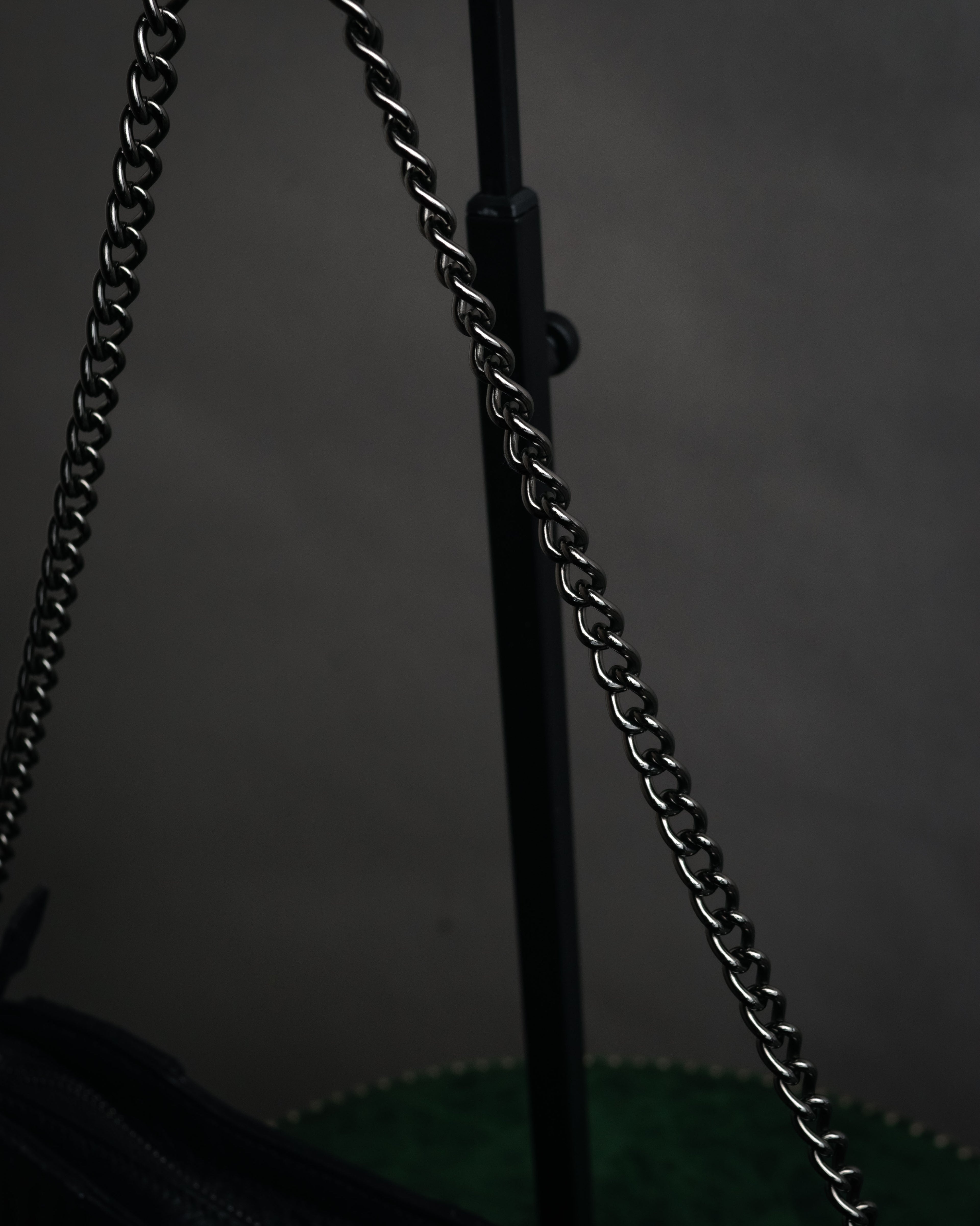 “Salvatore Ferragamo” 2000’s Gathered leather chain shoulder bag