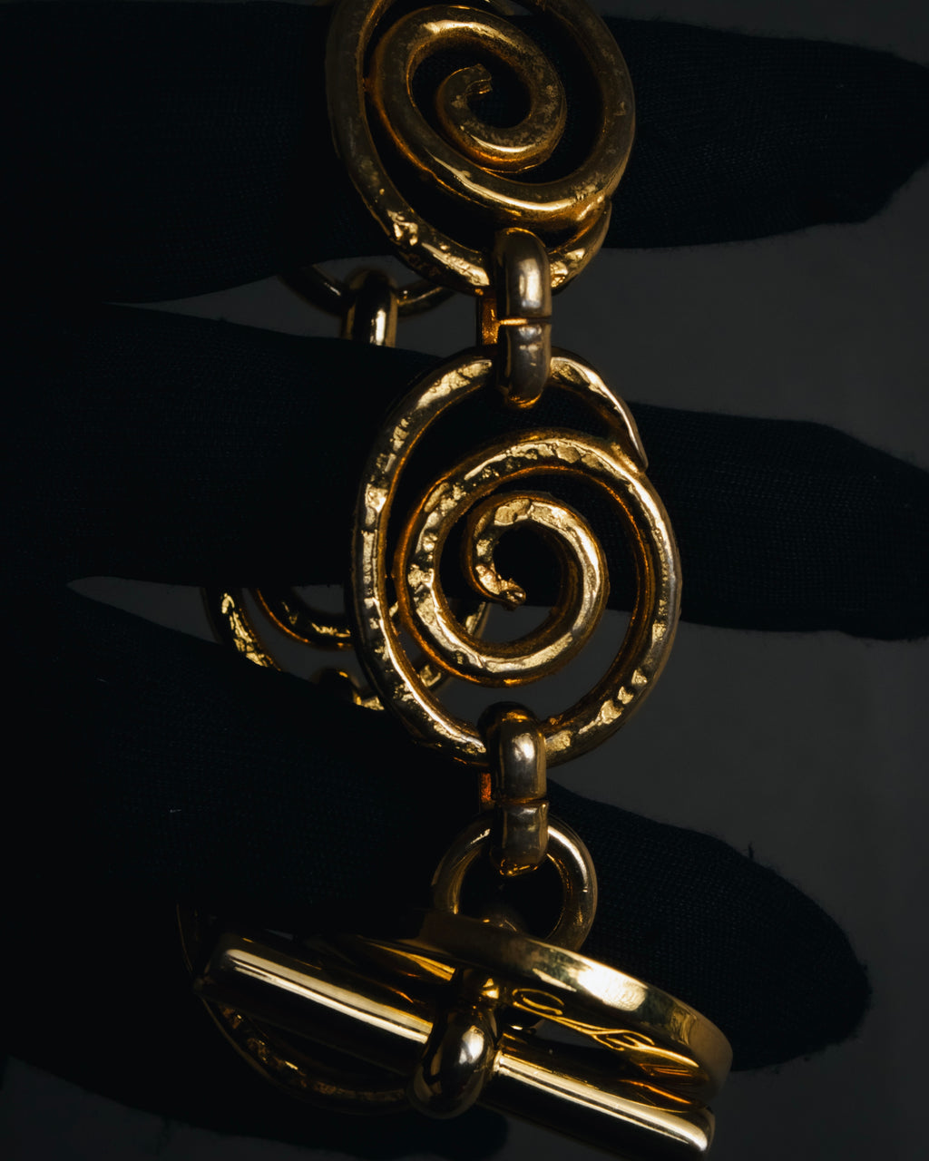 "CELINE" Early 90s spiral circle chain toggle bracelet
