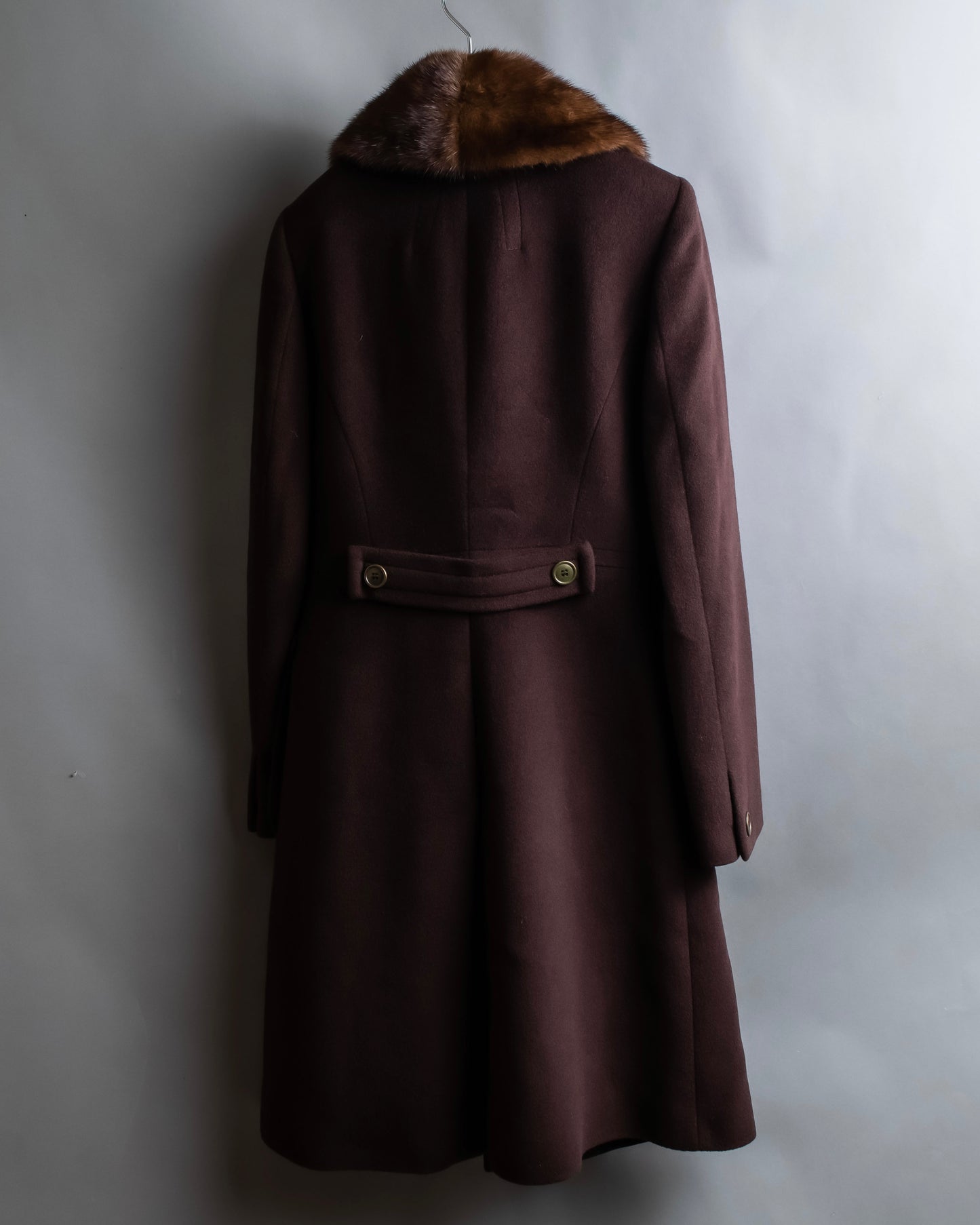 "Vintage fur collar waist shape A-line coat"