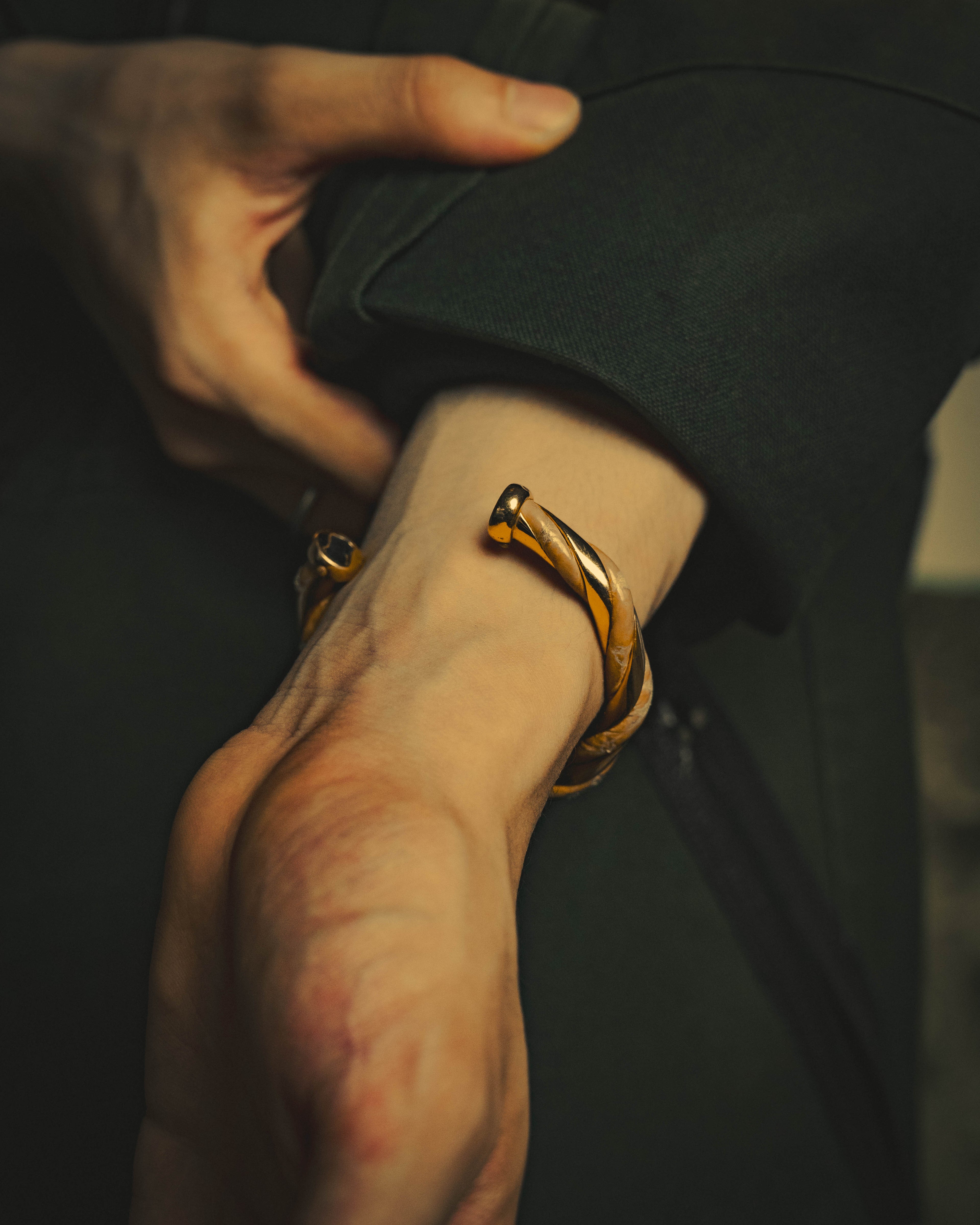 -SPECIAL- "Hermès" Twisted cuff bracelet