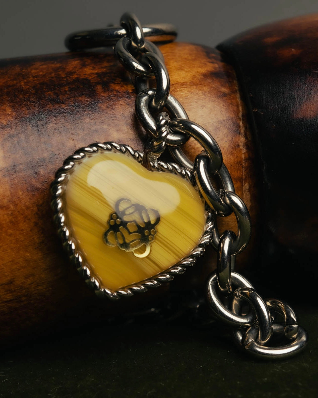 “LOEWE“ 16AW Yellow heart charm chain bracelet