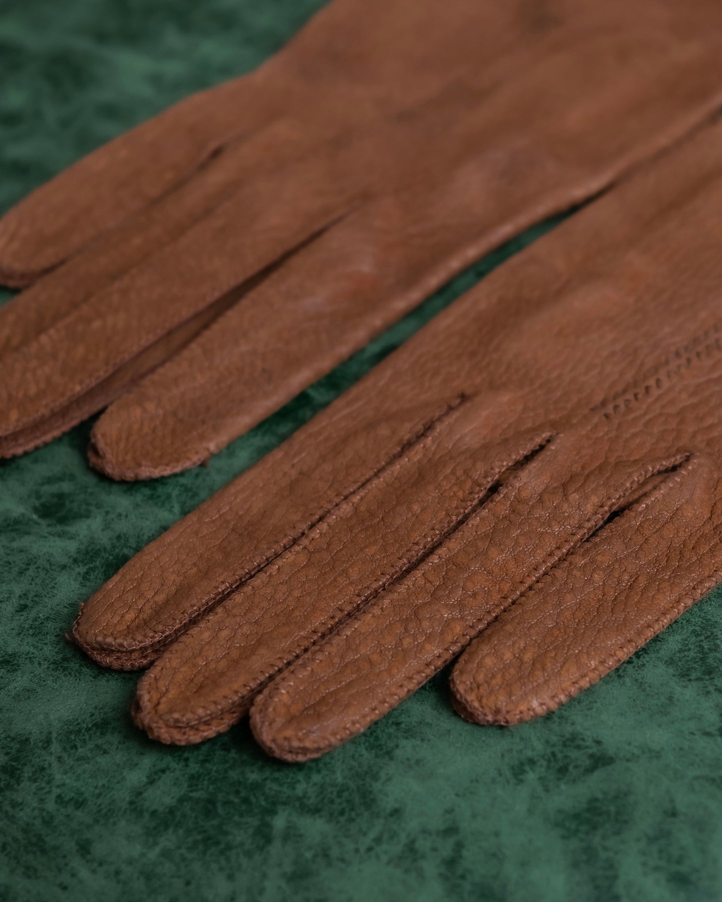 Vintage genuine leather camel brown gloves