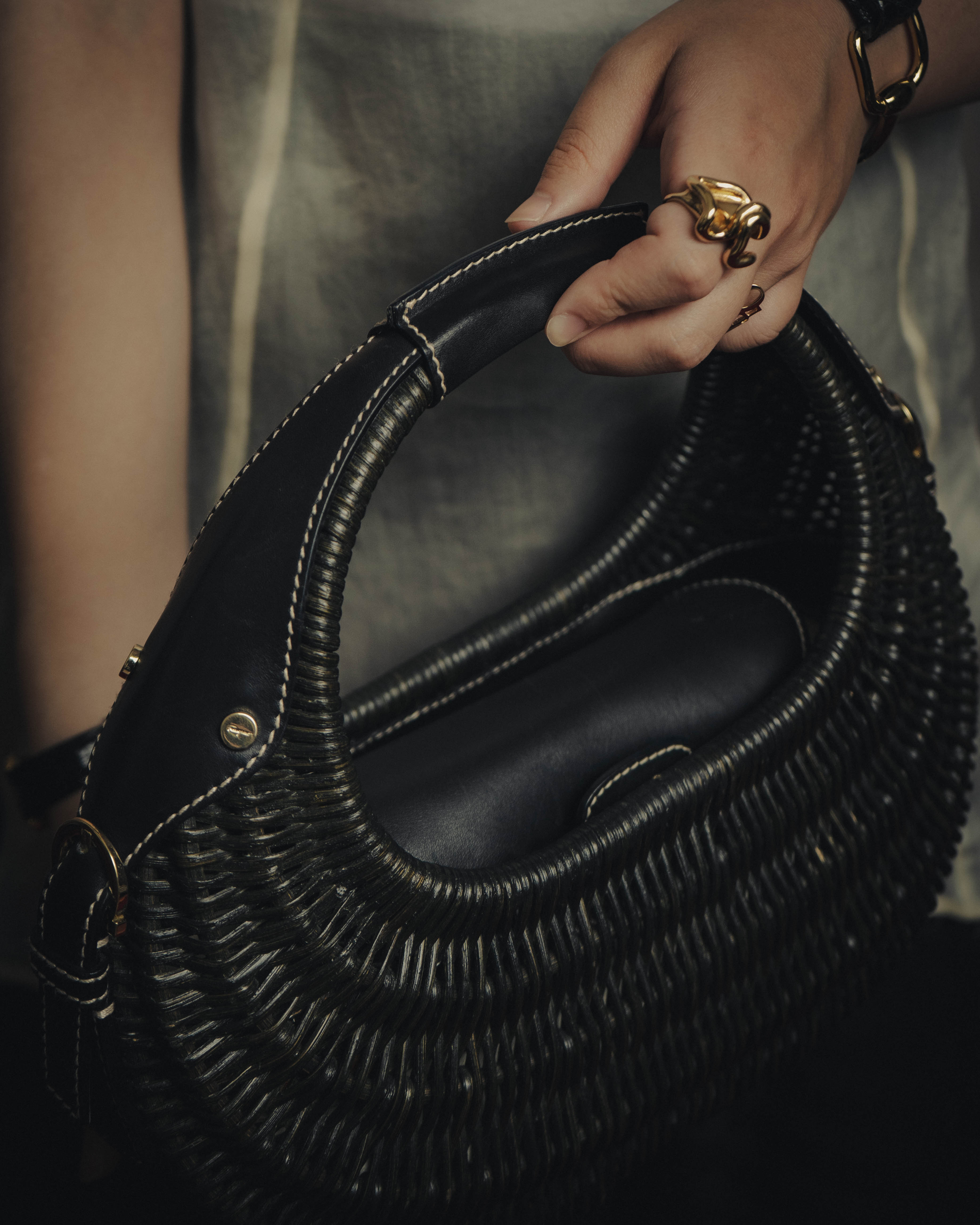 -SPECIAL- “Salvatore Ferragamo” 90’s-00’s Woven leather half moon handle bag