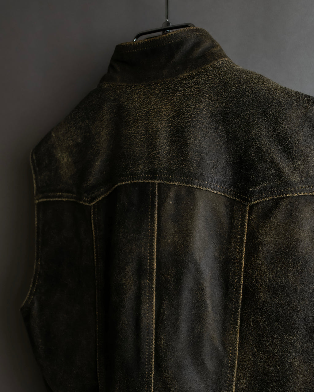 "CHANEL" 2000AW Karl Lagerfeld period calf leather vest