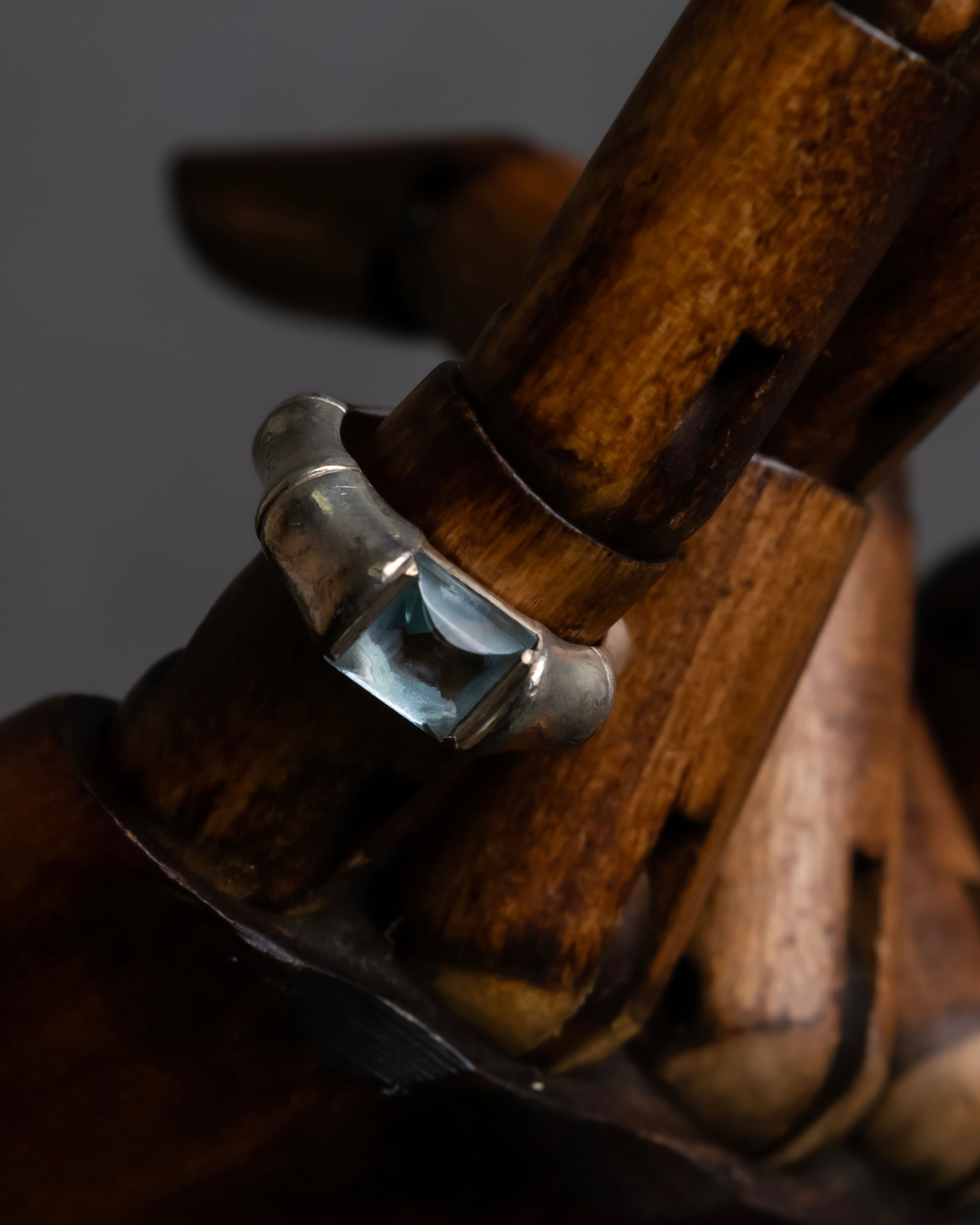 "GUCCI" Bamboo motif stone top silver ring