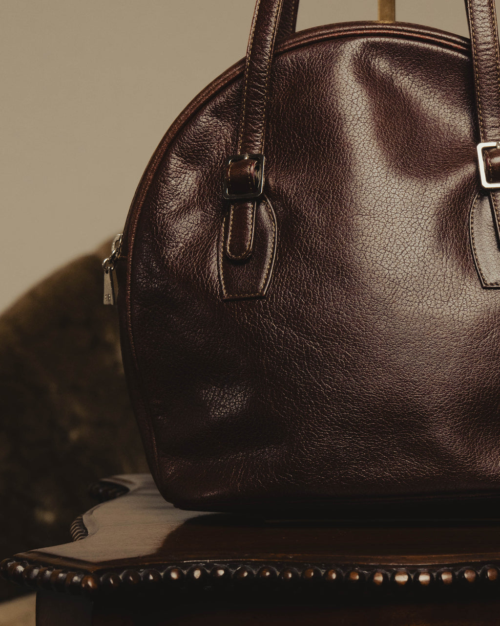 “BALENCIAGA” 80’s rounded dome leather shoulder bag