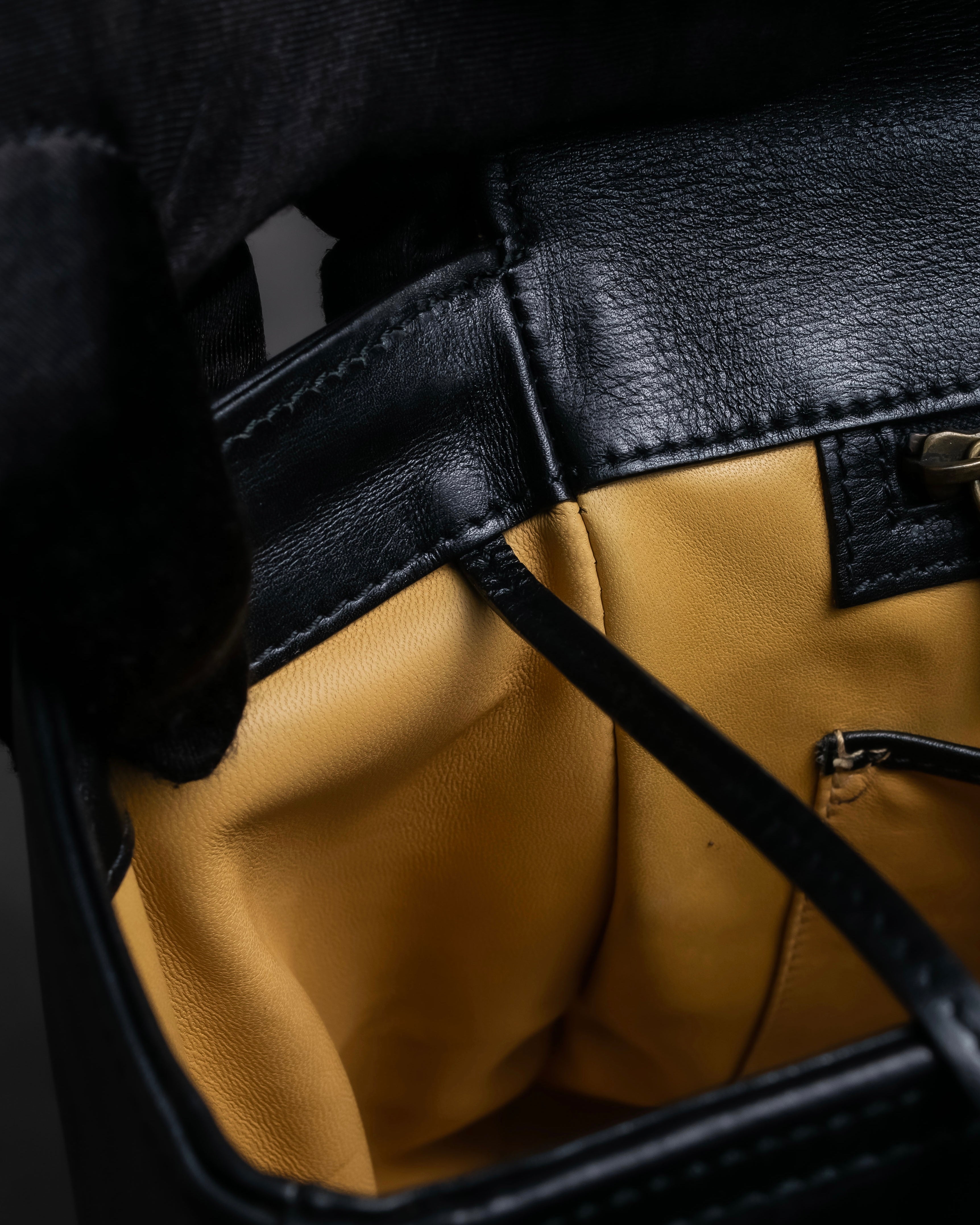 "GUCCI" Double flap design grained leather one-handle bag