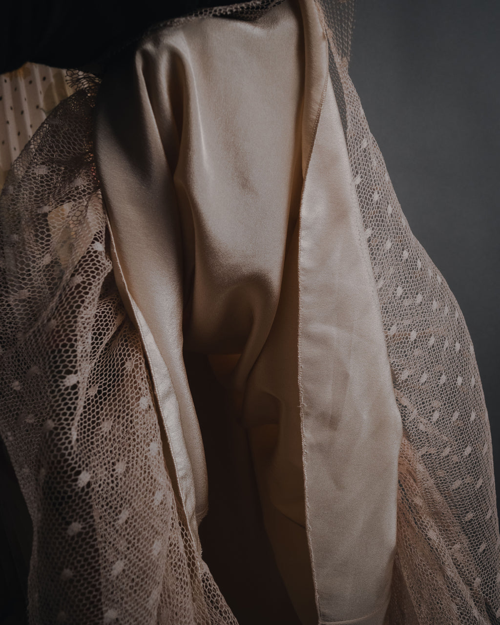 "RED VALENTINO" 19-20’s Floral pleated skirt with tulle hem