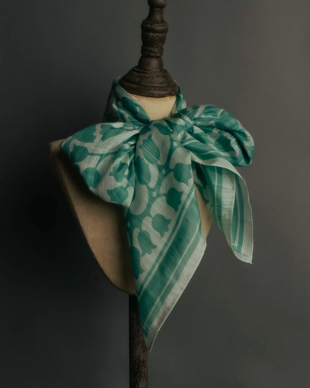"Christian Dior" 85's-95's Vintage emerald tulip botanical silk shantung scarf