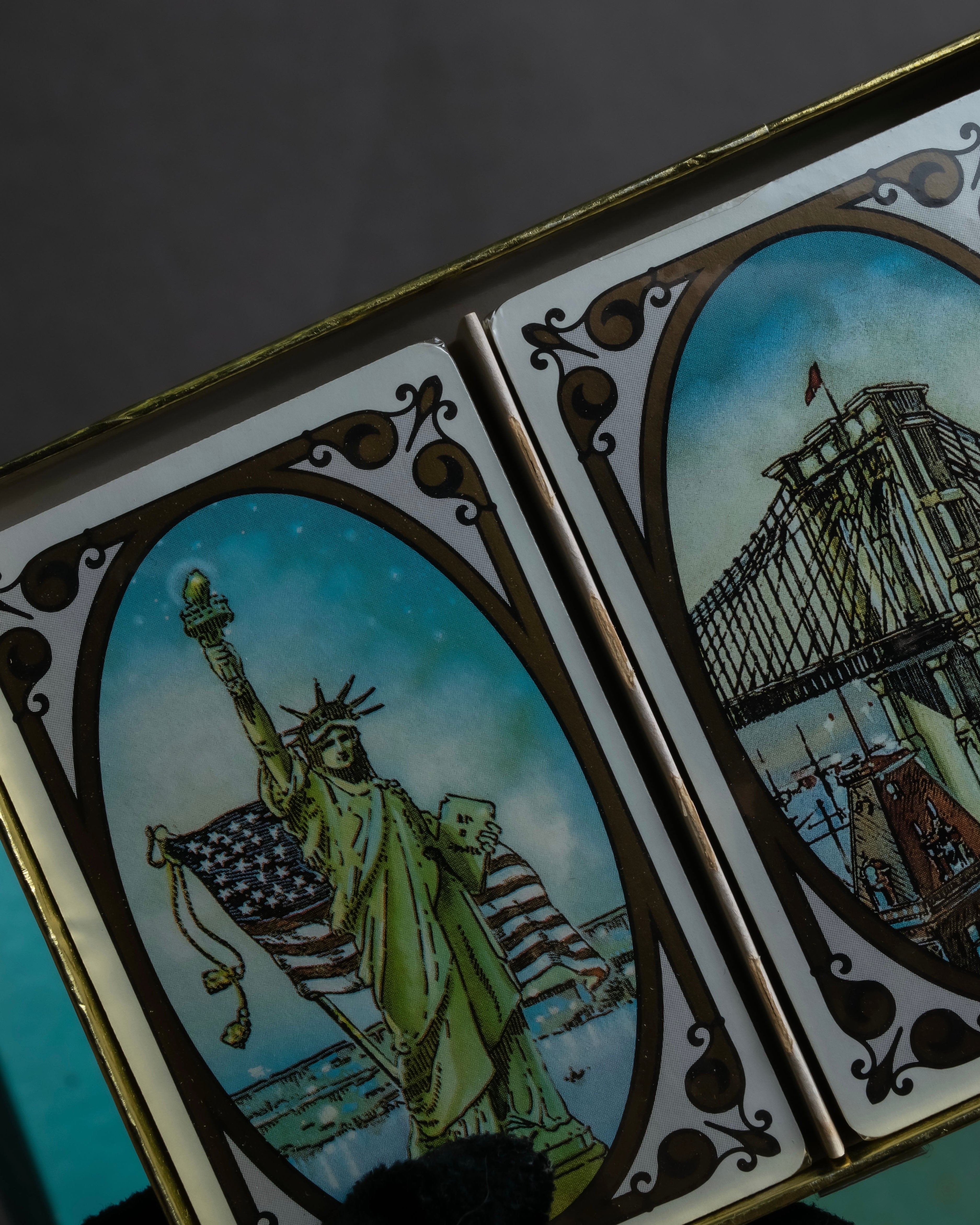 "Tiffany&Co" American motif playing card set