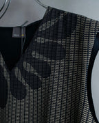 "FENDI" Logo print V-neck sleeveless top