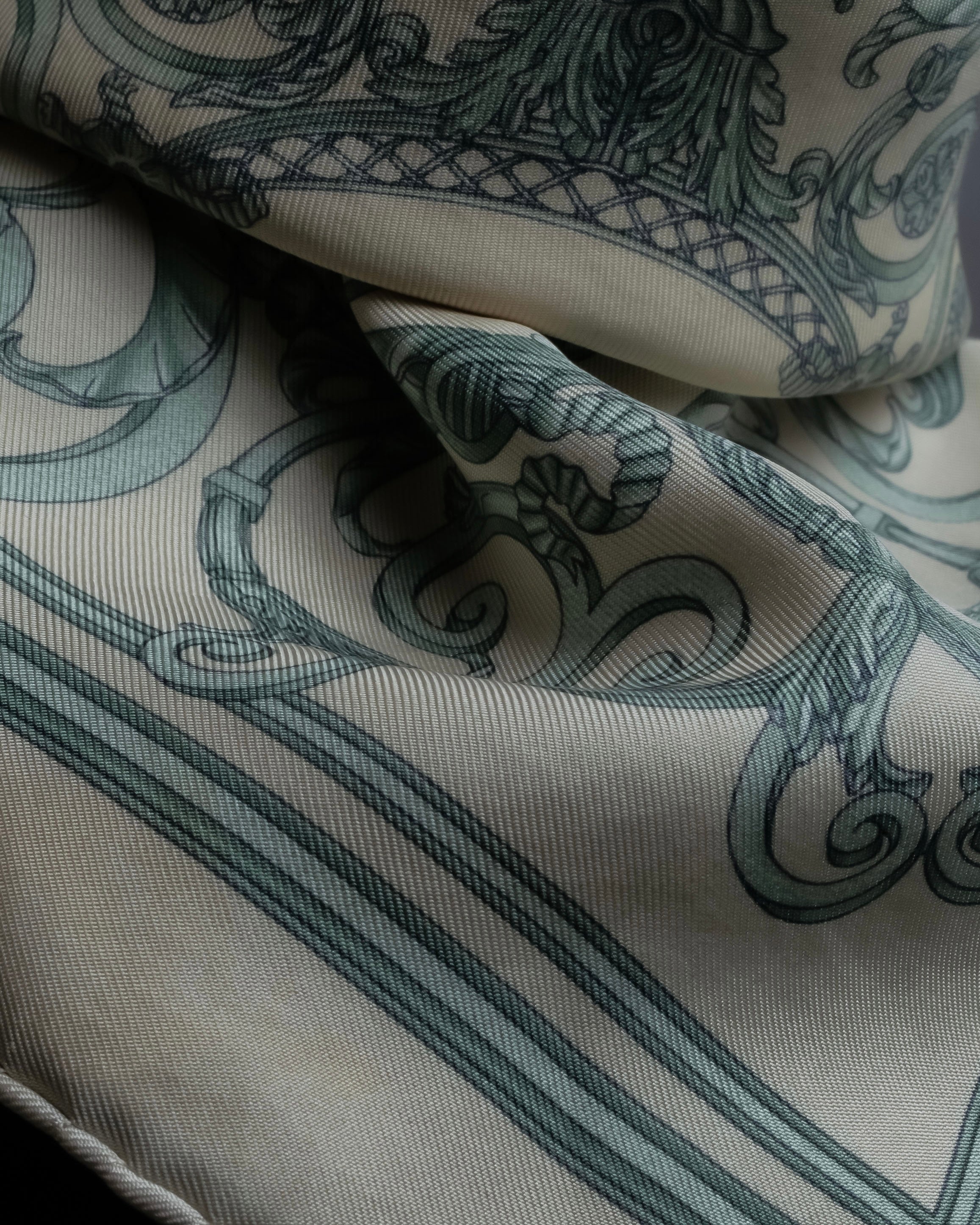 "HERMES" Petit Carre 45 LES TUILERIES silk scarf