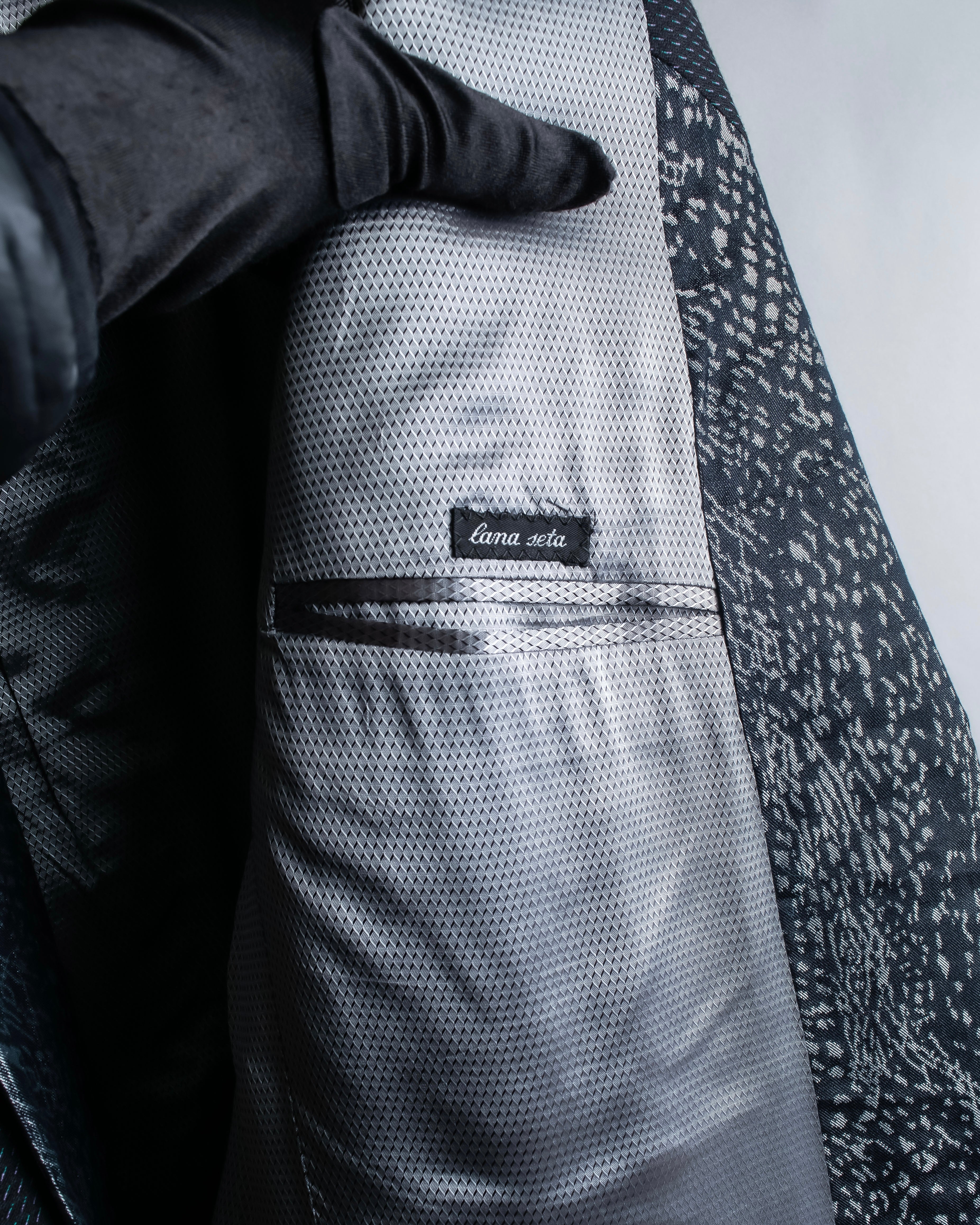 Vintage lapel design tailored jacket