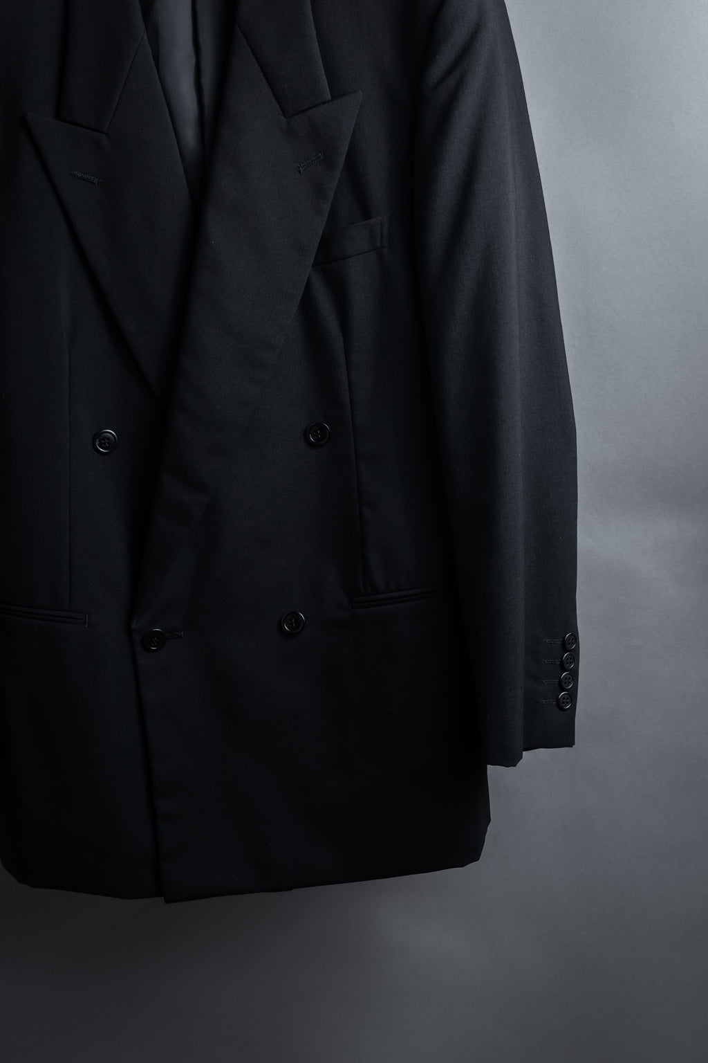 "YVES SAINT LAURENT" Straight tailoring design set up