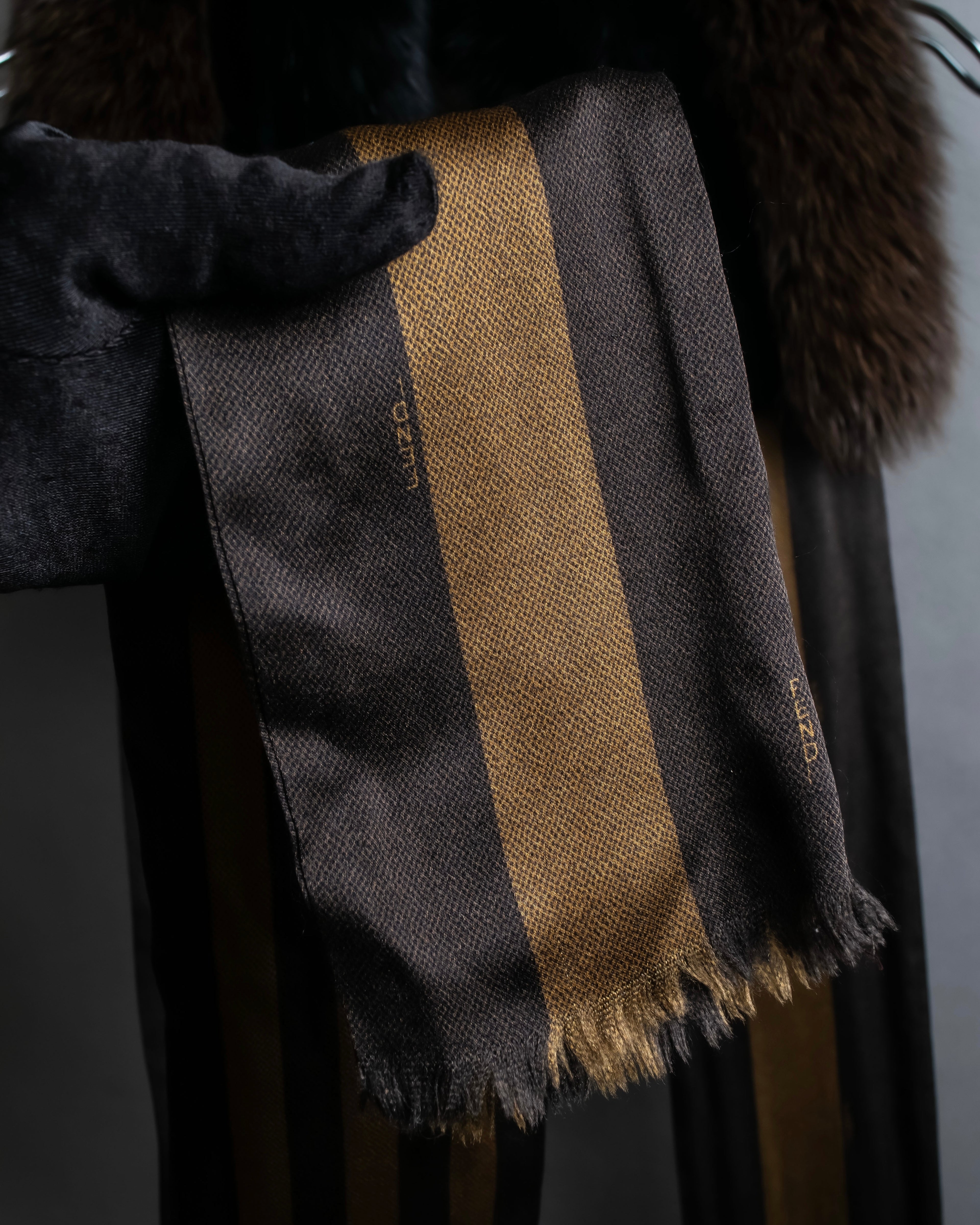 "FENDI" Two-tone striped fur docking stole
