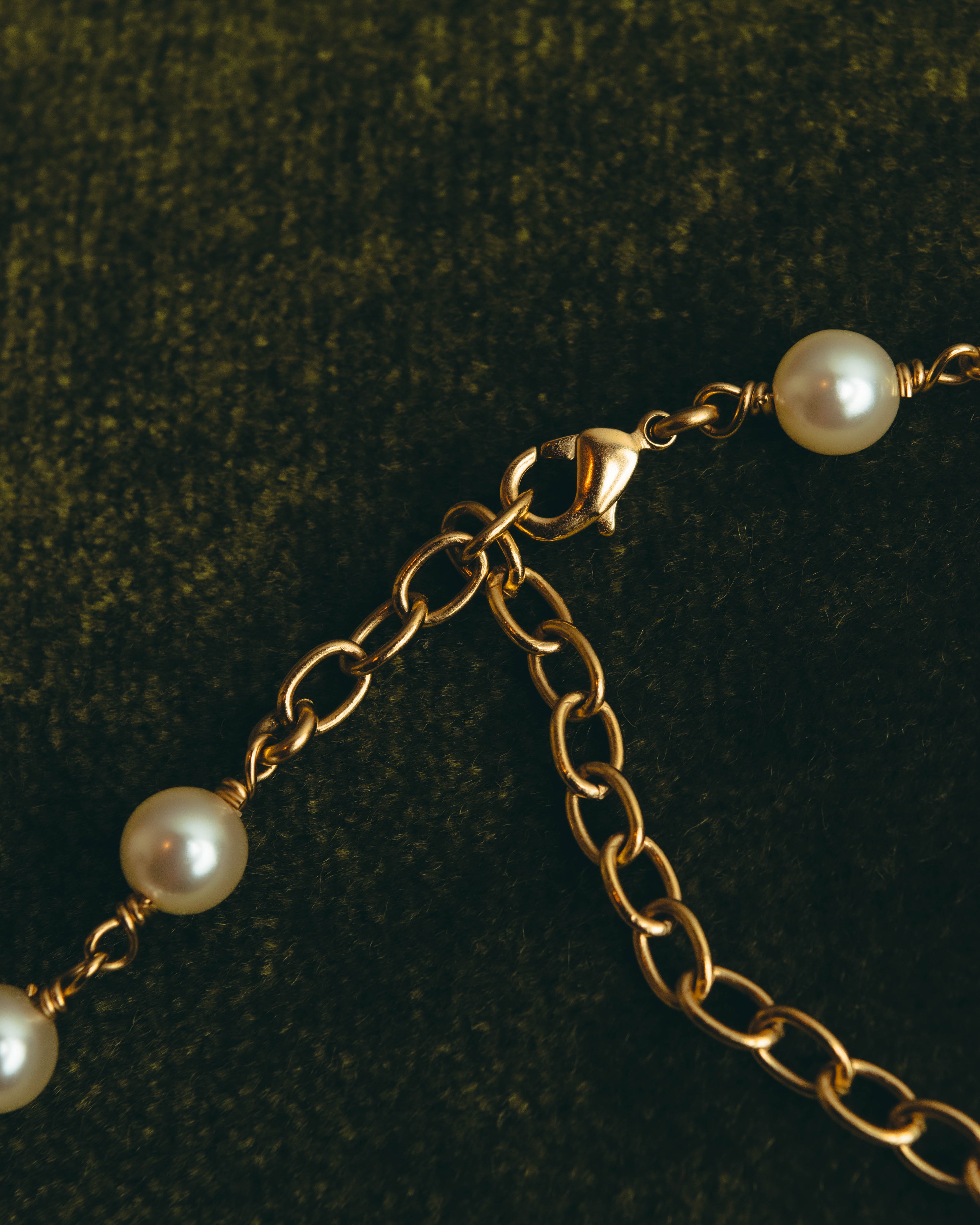 -SPECIAL- “Dior” 2023-24’s Sculpted butterfly pearl long necklace