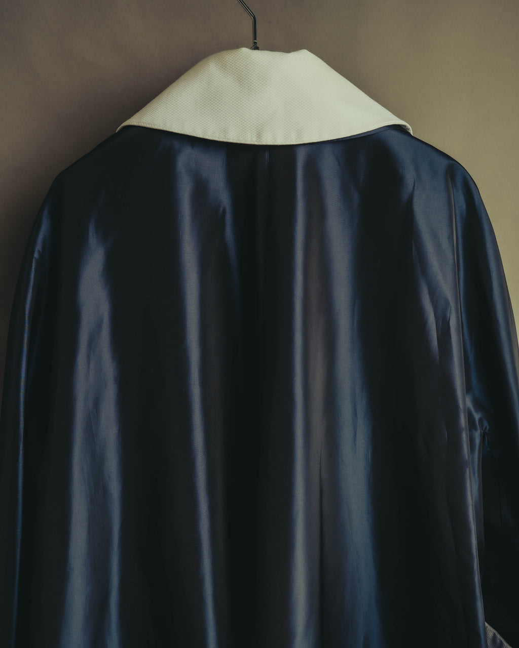 "CELINE" 70's-80's Dramatic contrast collar long coat
