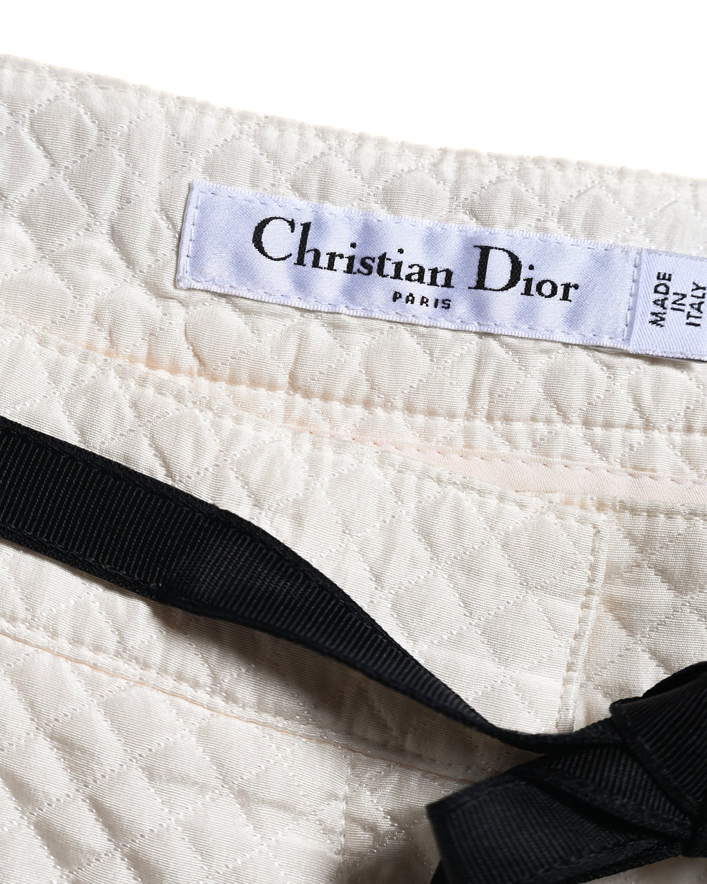 Chiristian Dior by Maria Grazia Chiuri/ Silk Blend Diamond Quilted Shorts White