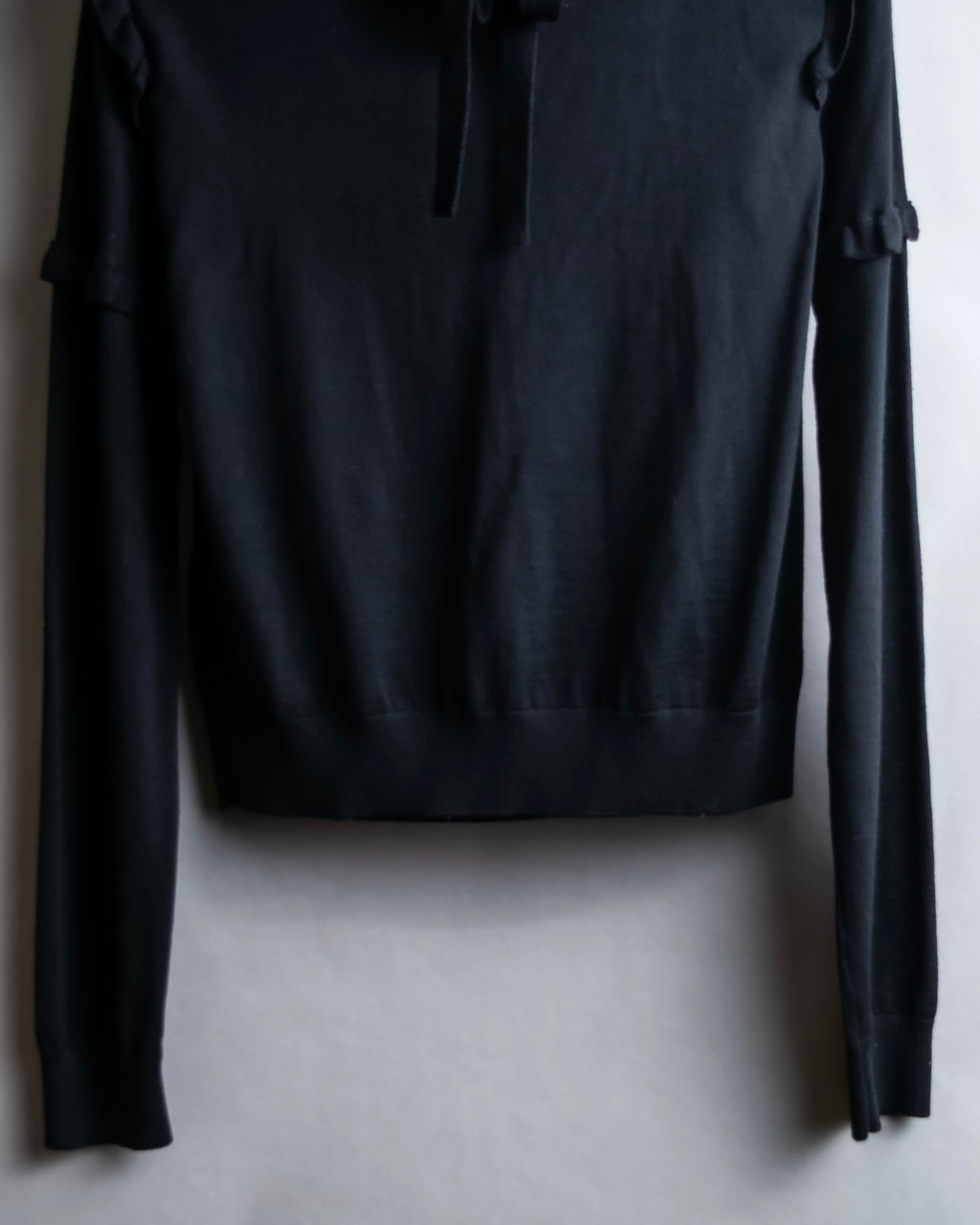 "VALENTINO" Ruffle＆lace design black knit