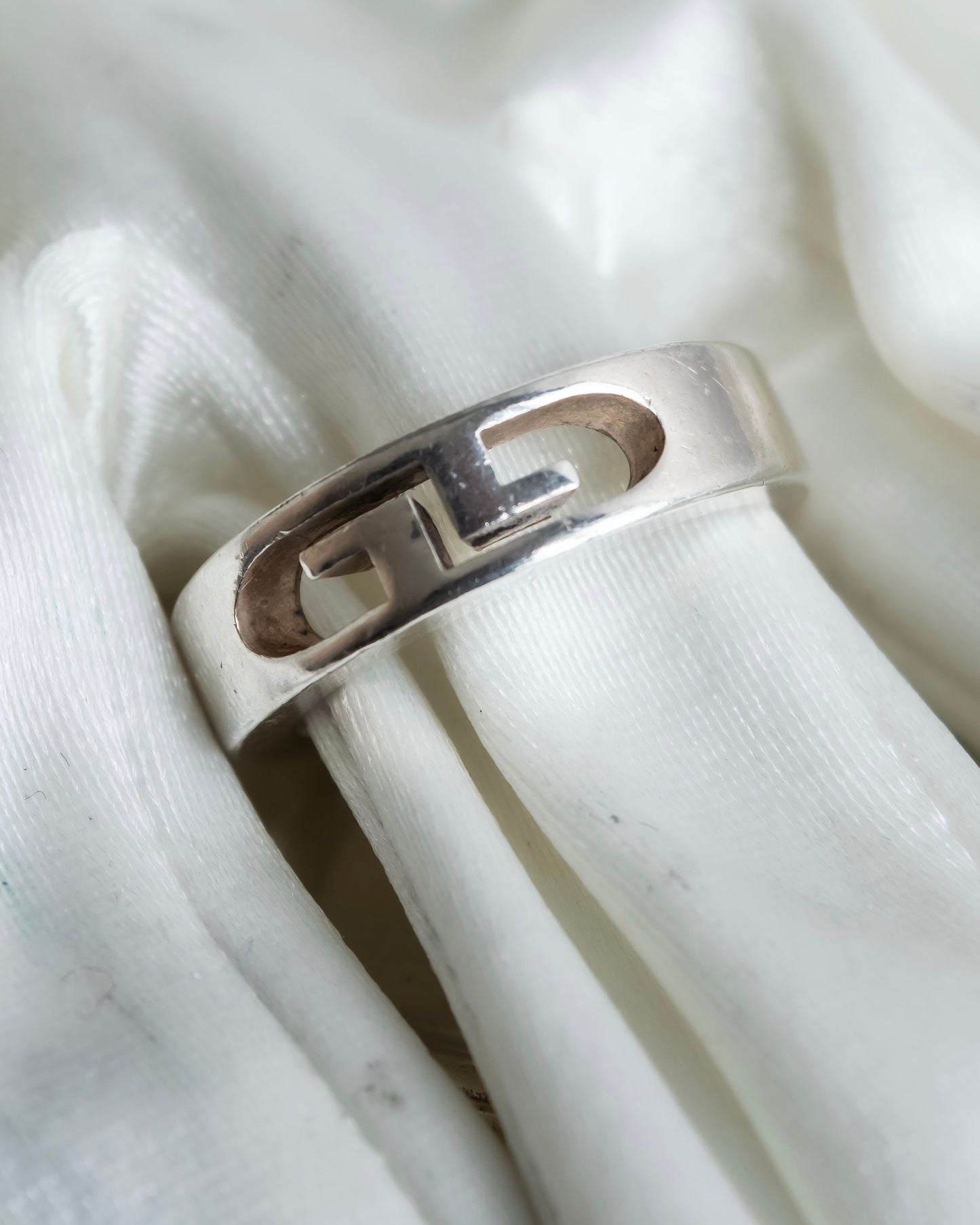 "GUCCI" Hollow GG design sterling silver ring