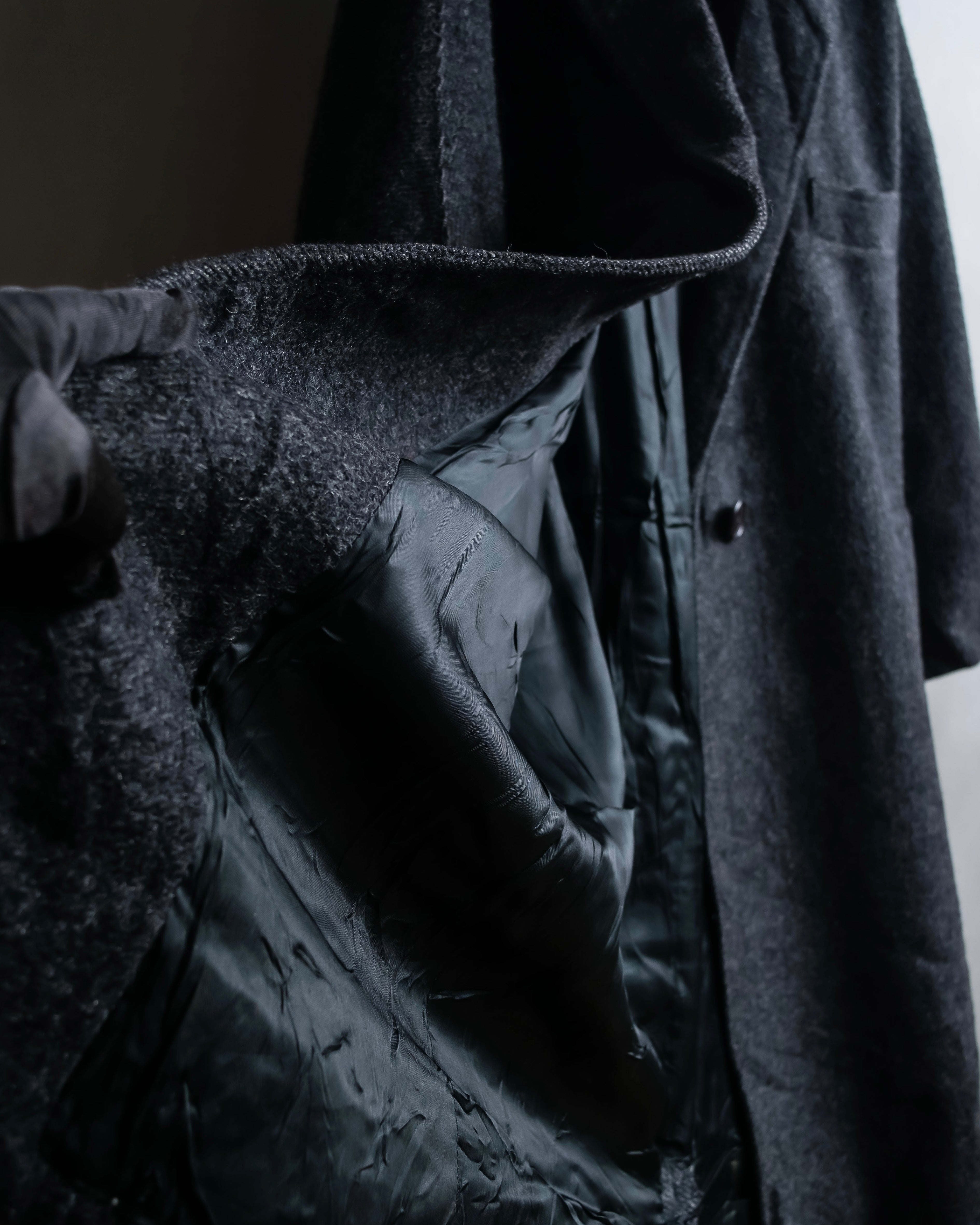 "Vintage fur collar chester coat"