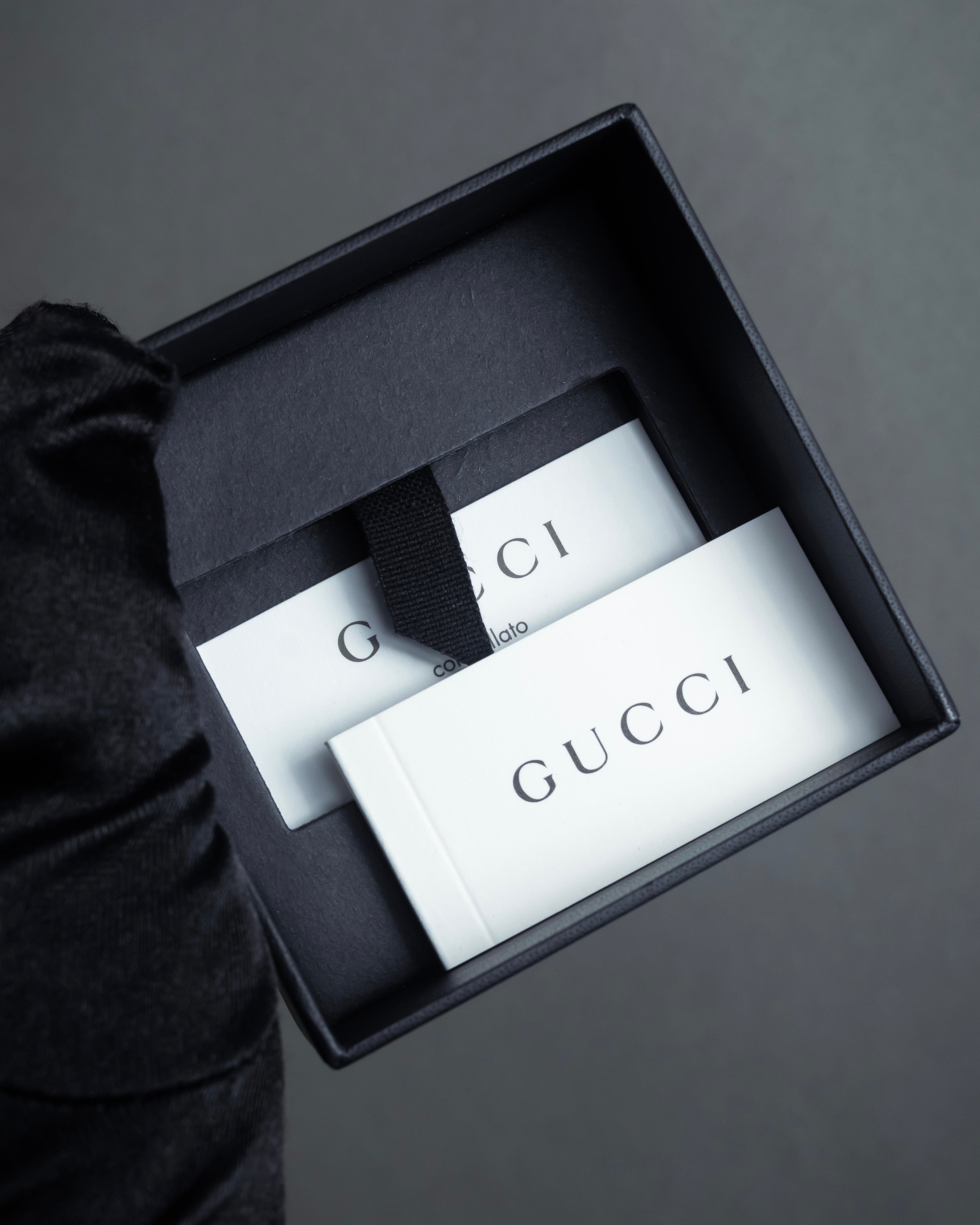 "GUCCI" Coat of arms engraved design ring