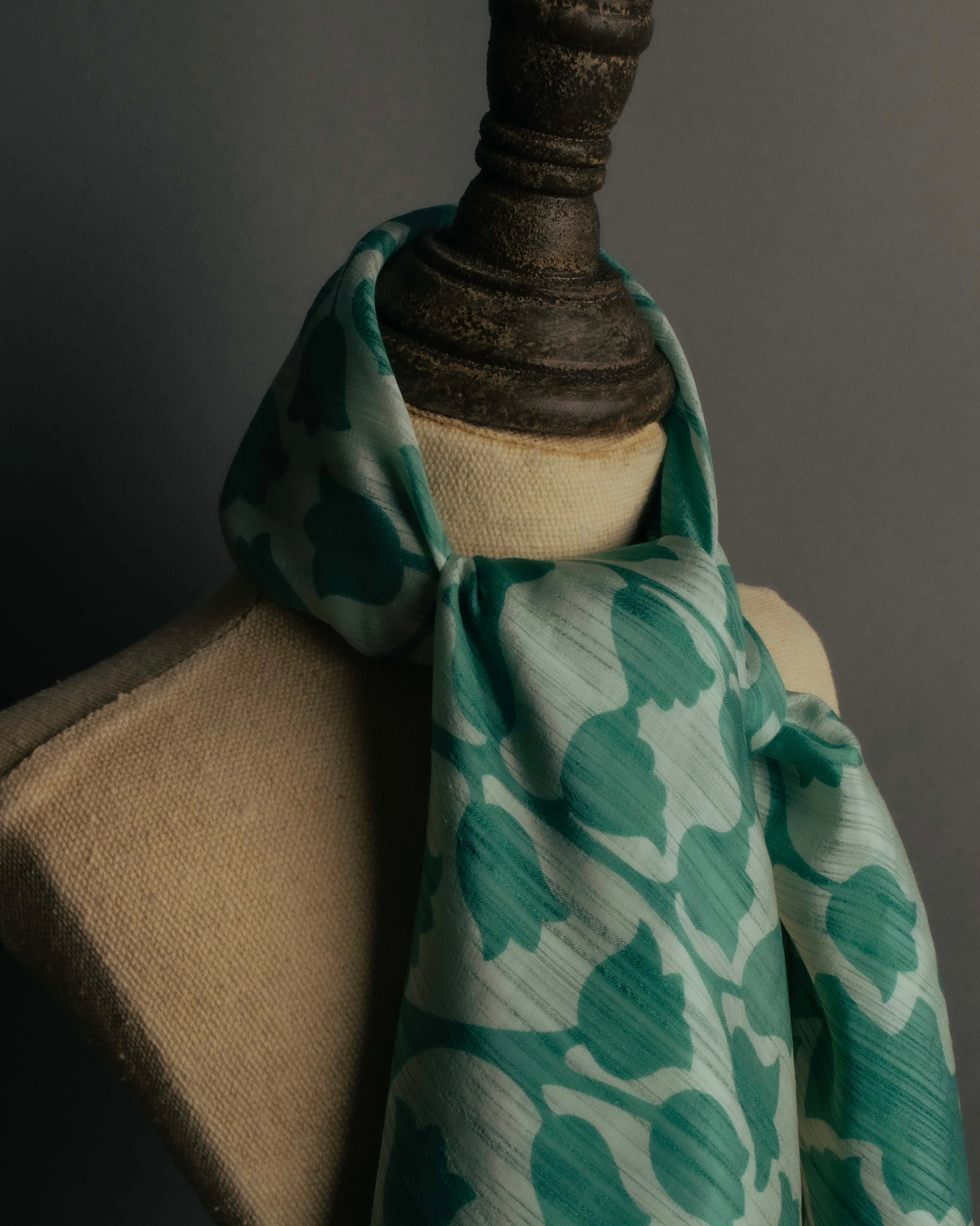 "Christian Dior" 85's-95's Vintage emerald tulip botanical silk shantung scarf