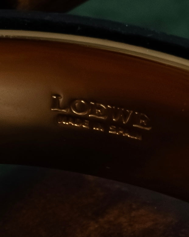 "LOEWE" Anagram logo engraved leather bangle