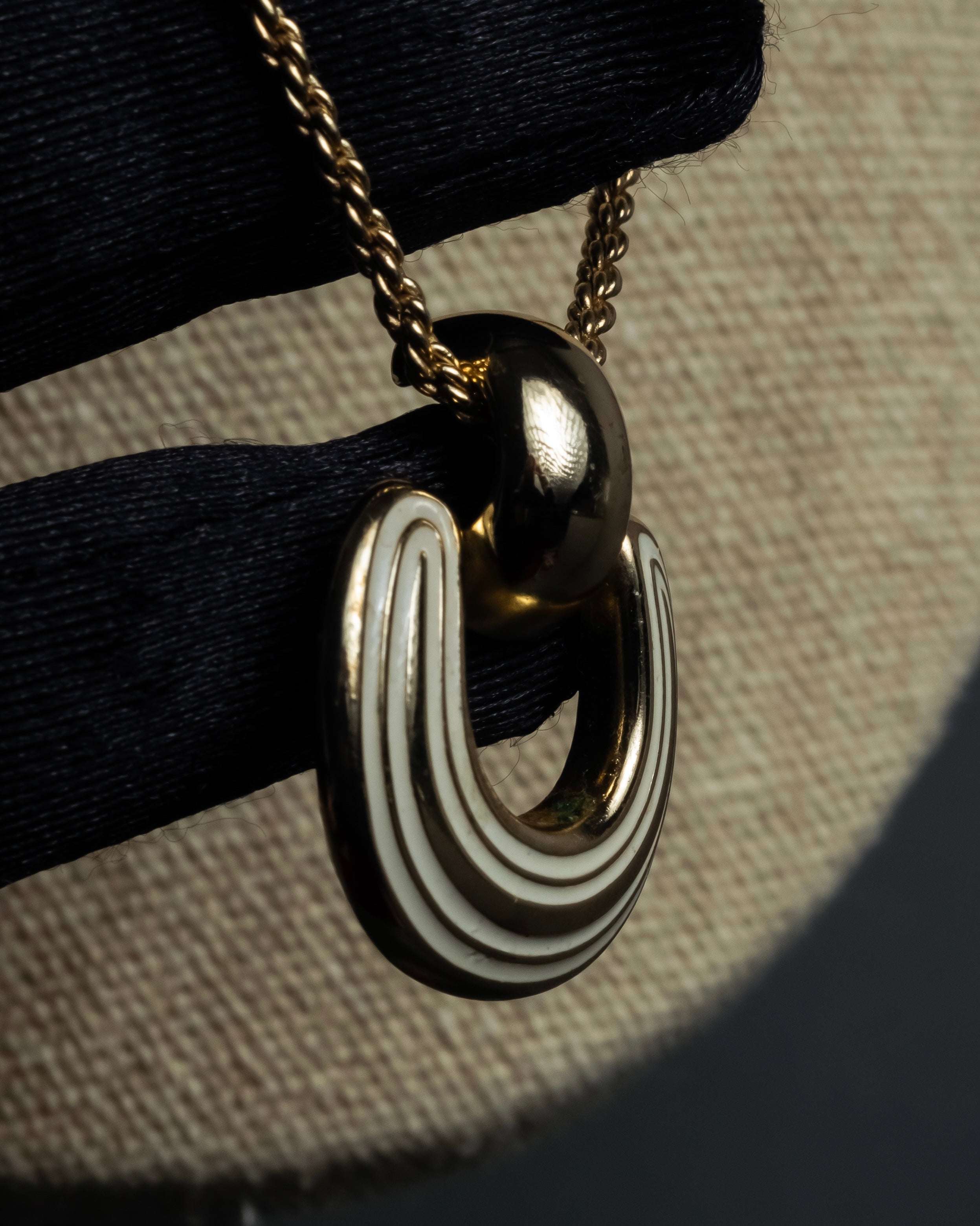 "Christian Dior" Arch motif top gold tone necklace