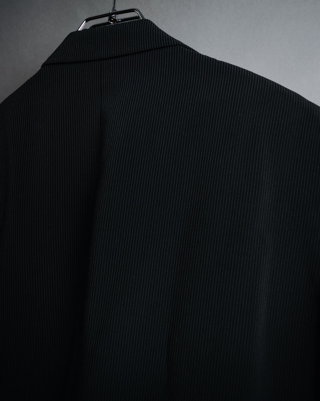 "GIORGIO ARMANI" 08’s-09’s Sharp pinstripe wool two button suit set