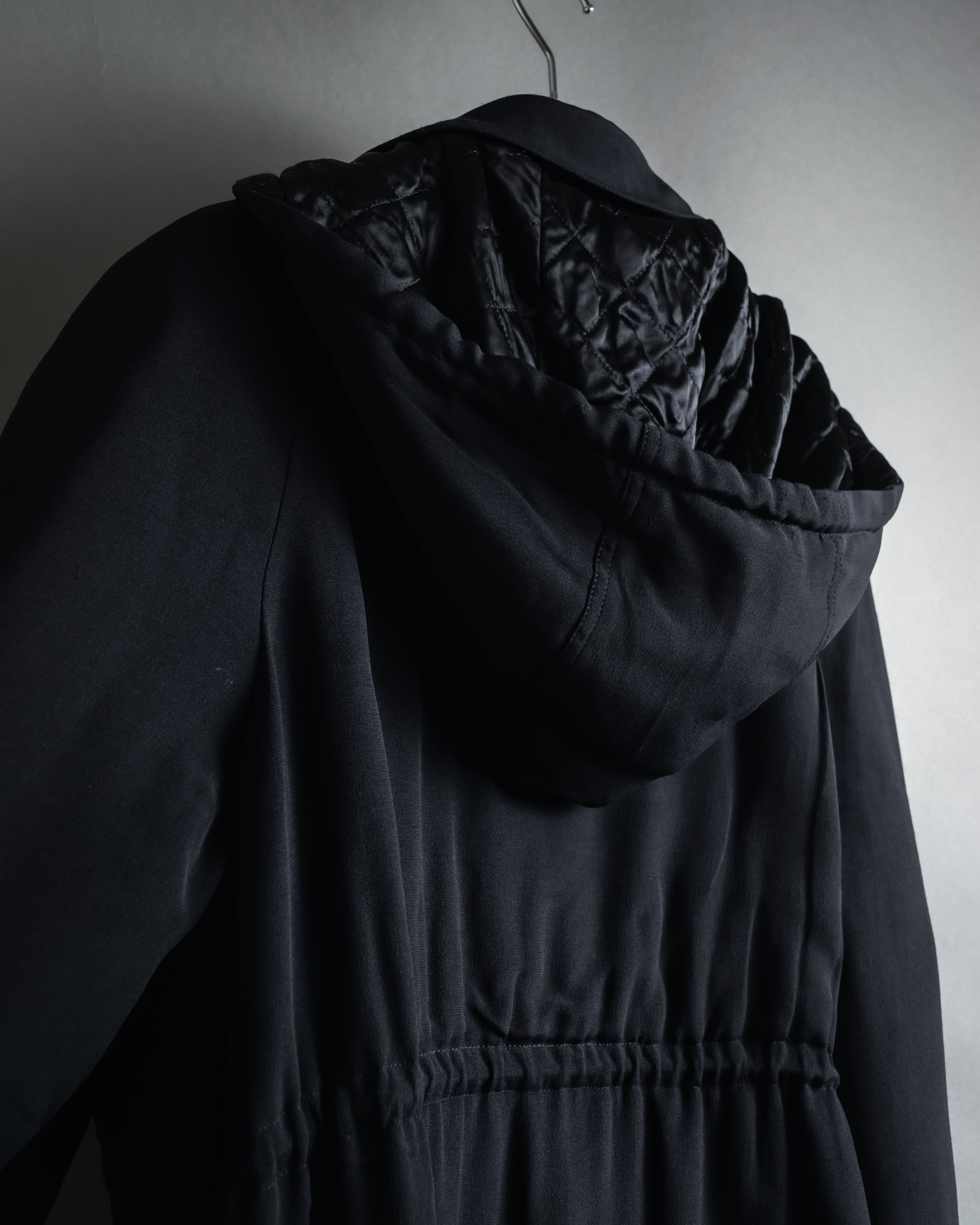 "VALENTINO" 90’s Couture-lined hooded coat