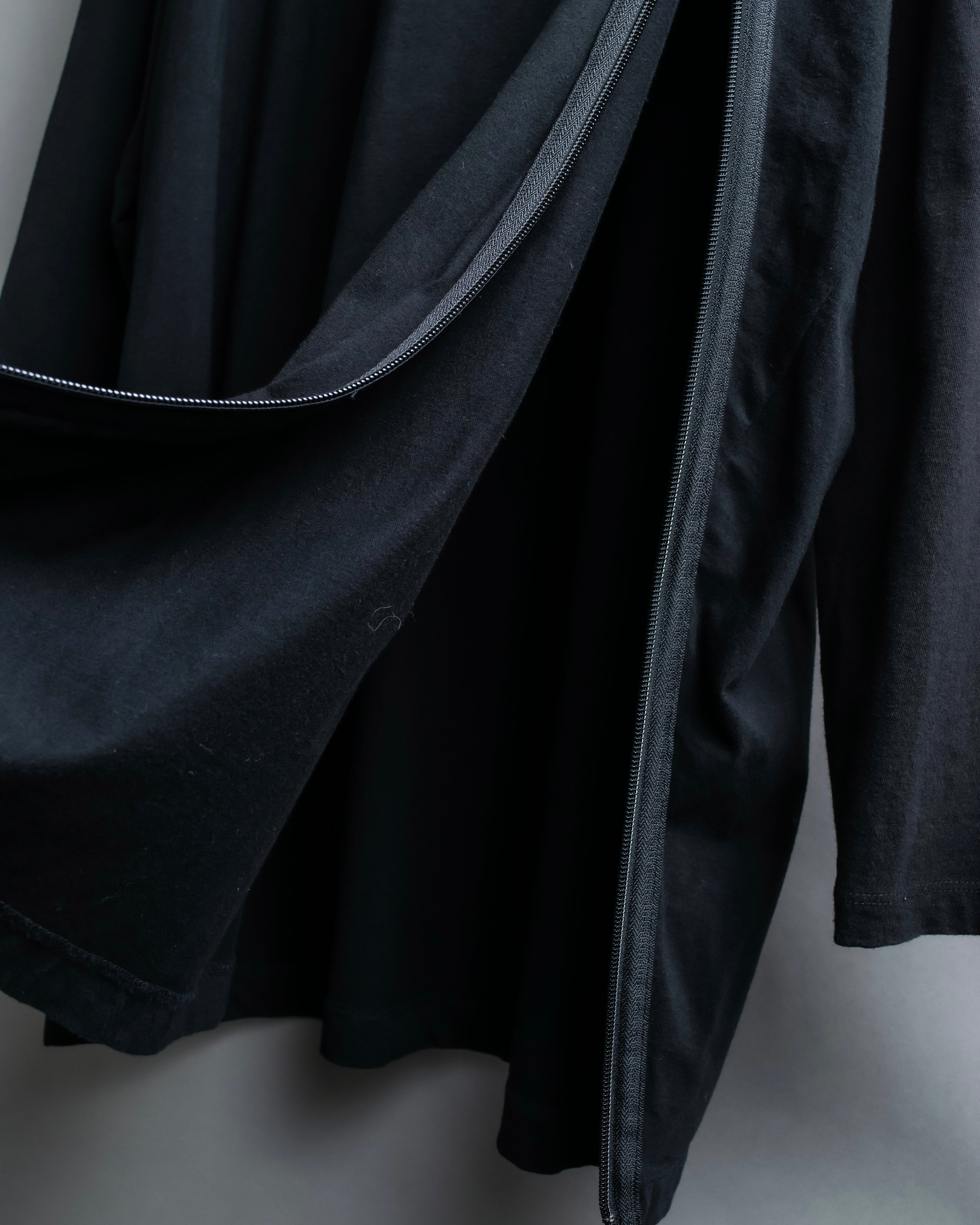 "Ground Y" Double zip design long tops